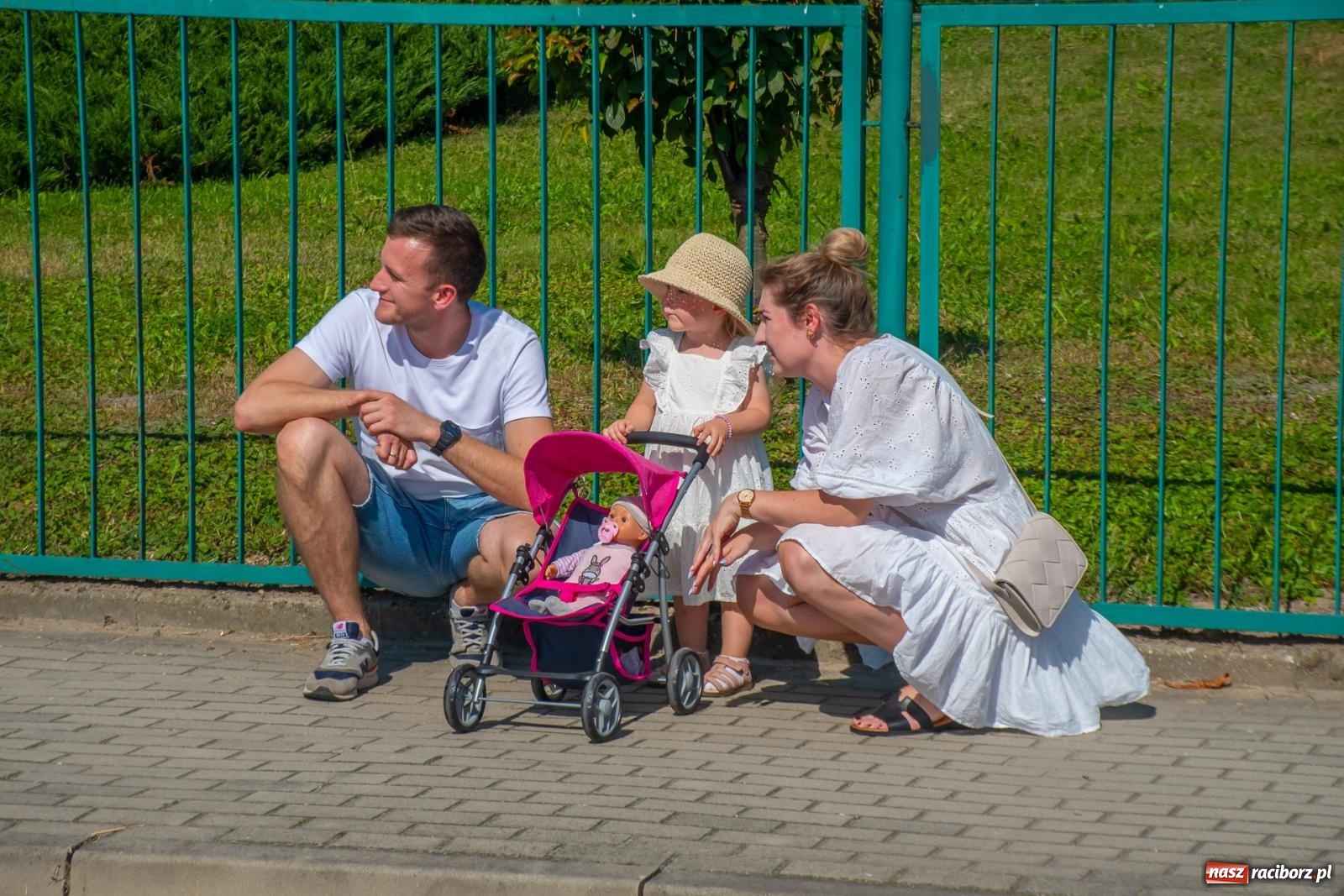 Zdjęcie w galerii na portalu naszraciborz.pl: Bieńkowicki korowód dożynkowy zachwycał kolorami wiadomości z regionu