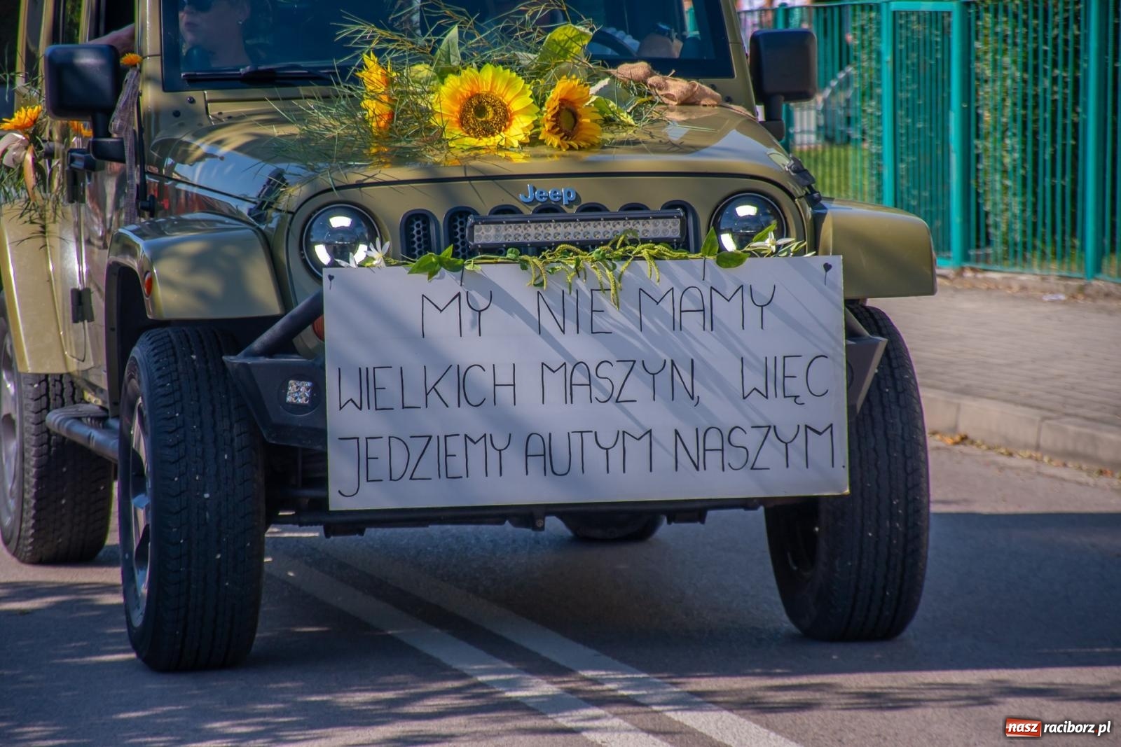 Zdjęcie w galerii na portalu naszraciborz.pl: Bieńkowicki korowód dożynkowy zachwycał kolorami wiadomości z regionu