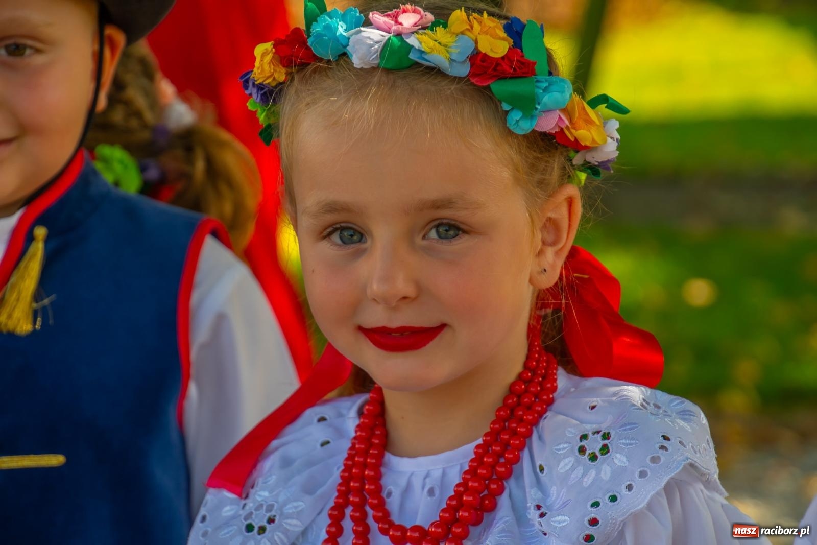 Zdjęcie w galerii na portalu naszraciborz.pl: Bieńkowicki korowód dożynkowy zachwycał kolorami wiadomości z regionu