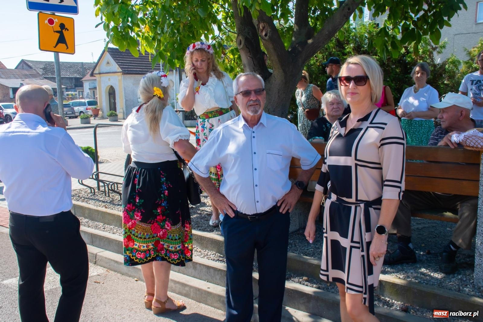Zdjęcie w galerii na portalu naszraciborz.pl: Bieńkowicki korowód dożynkowy zachwycał kolorami wiadomości z regionu