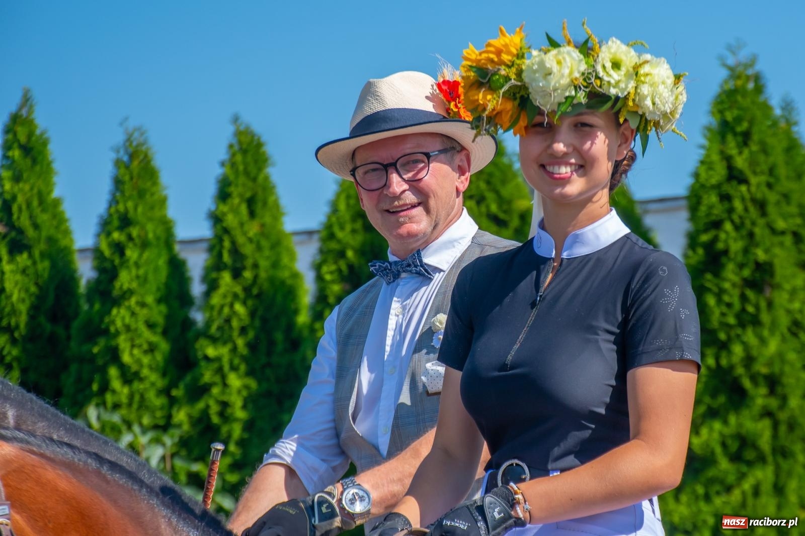Zdjęcie w galerii na portalu naszraciborz.pl: Bieńkowicki korowód dożynkowy zachwycał kolorami wiadomości z regionu