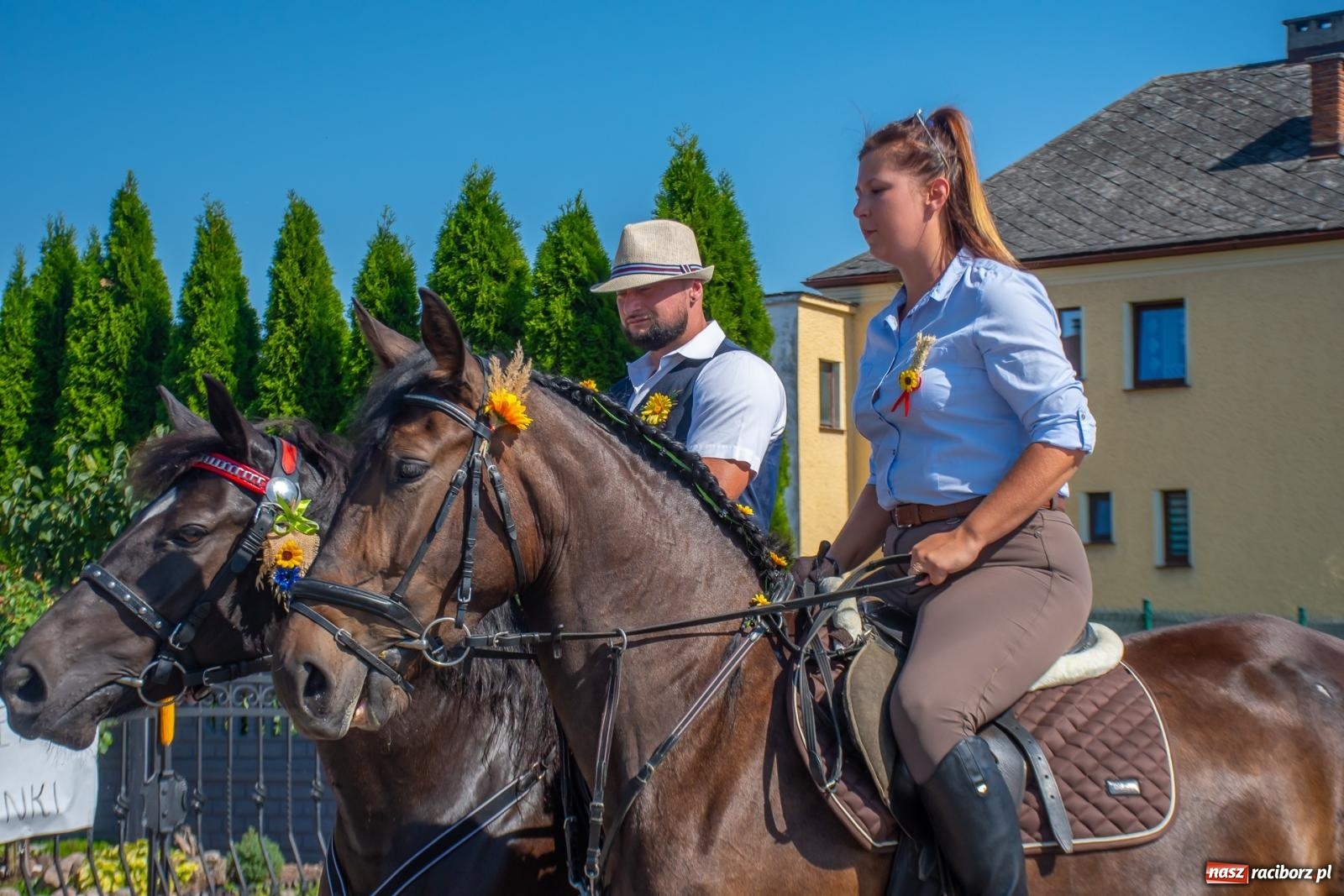 Zdjęcie w galerii na portalu naszraciborz.pl: Bieńkowicki korowód dożynkowy zachwycał kolorami wiadomości z regionu
