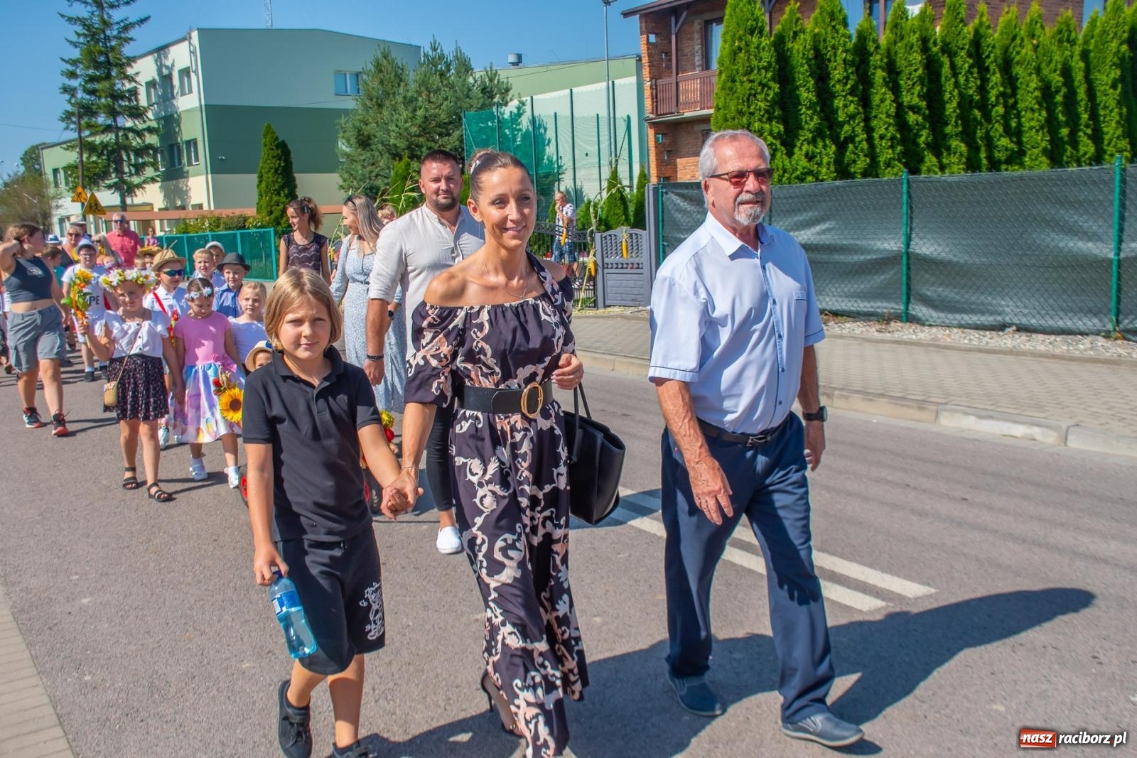 Zdjęcie w galerii na portalu naszraciborz.pl: Bieńkowicki korowód dożynkowy zachwycał kolorami wiadomości z regionu