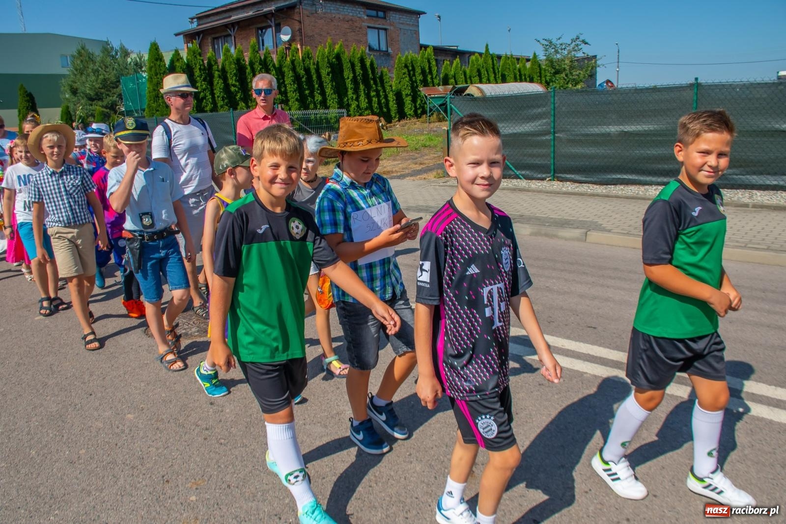 Zdjęcie w galerii na portalu naszraciborz.pl: Bieńkowicki korowód dożynkowy zachwycał kolorami wiadomości z regionu