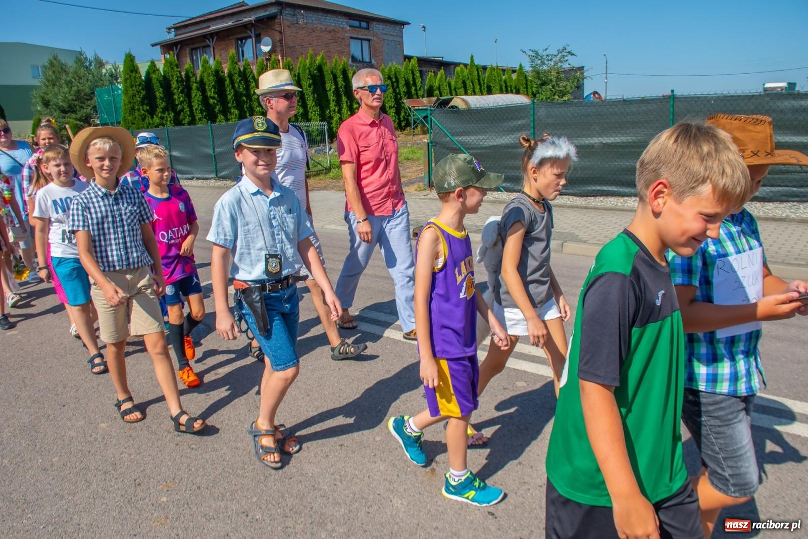 Zdjęcie w galerii na portalu naszraciborz.pl: Bieńkowicki korowód dożynkowy zachwycał kolorami wiadomości z regionu