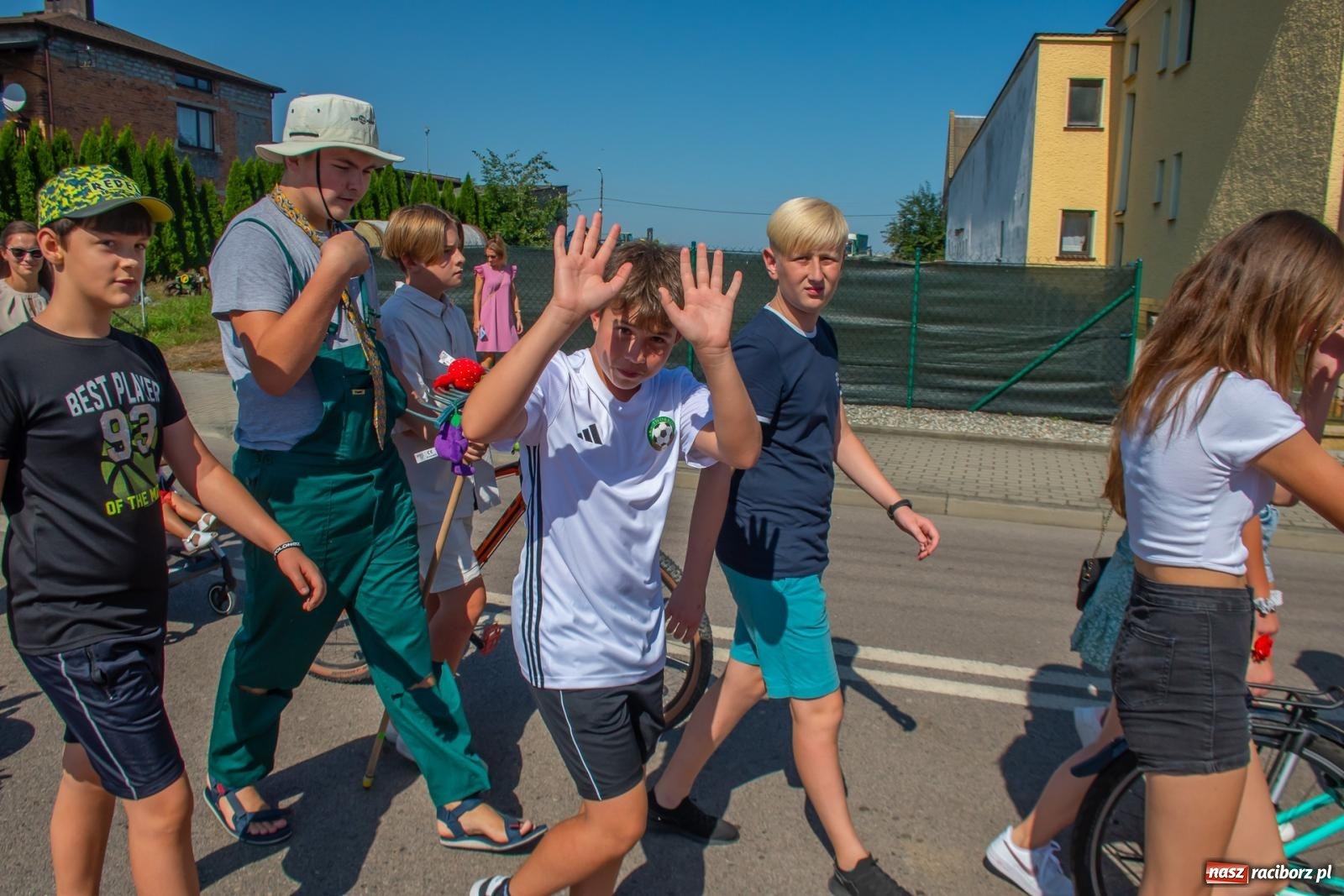 Zdjęcie w galerii na portalu naszraciborz.pl: Bieńkowicki korowód dożynkowy zachwycał kolorami wiadomości z regionu