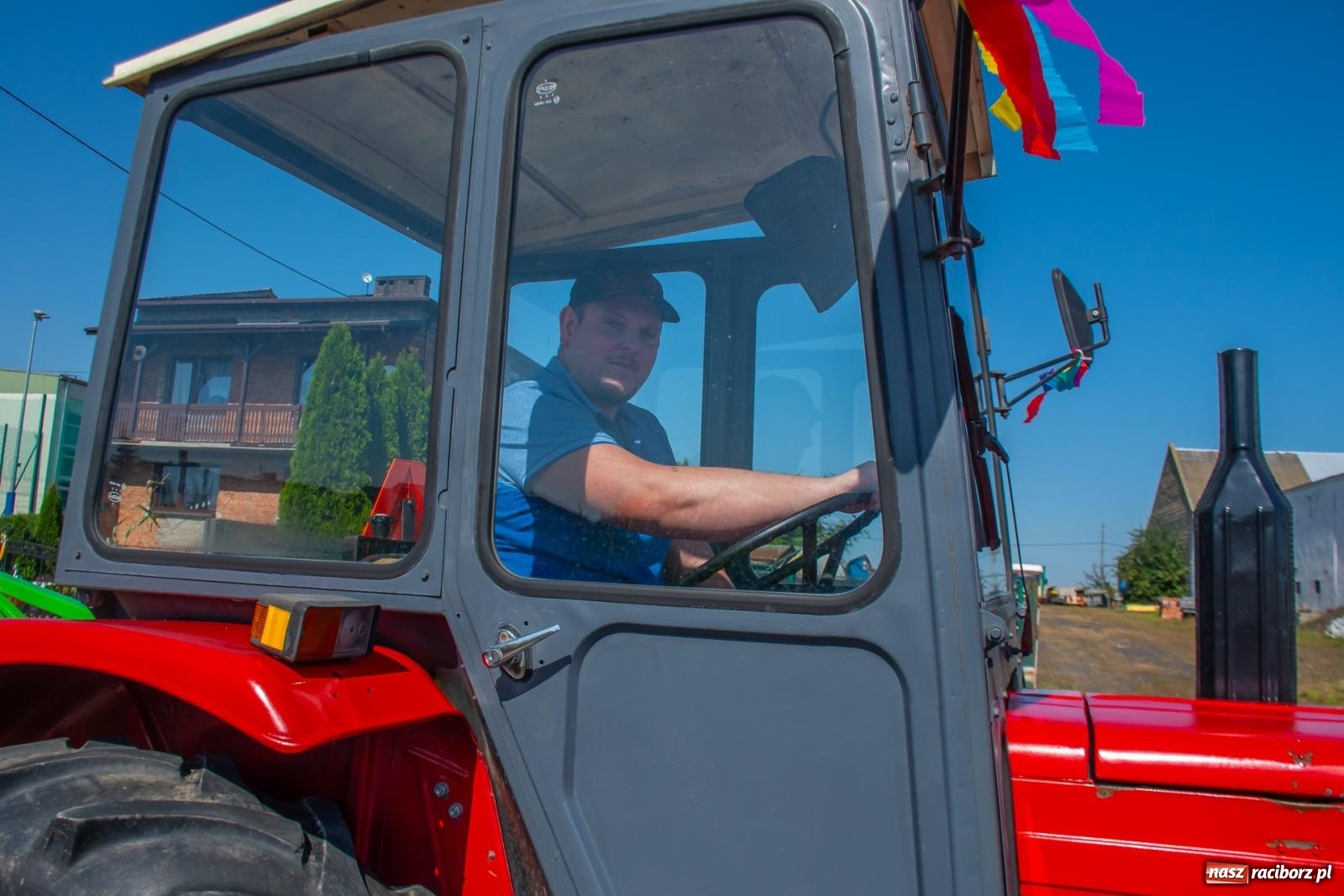 Zdjęcie w galerii na portalu naszraciborz.pl: Bieńkowicki korowód dożynkowy zachwycał kolorami wiadomości z regionu