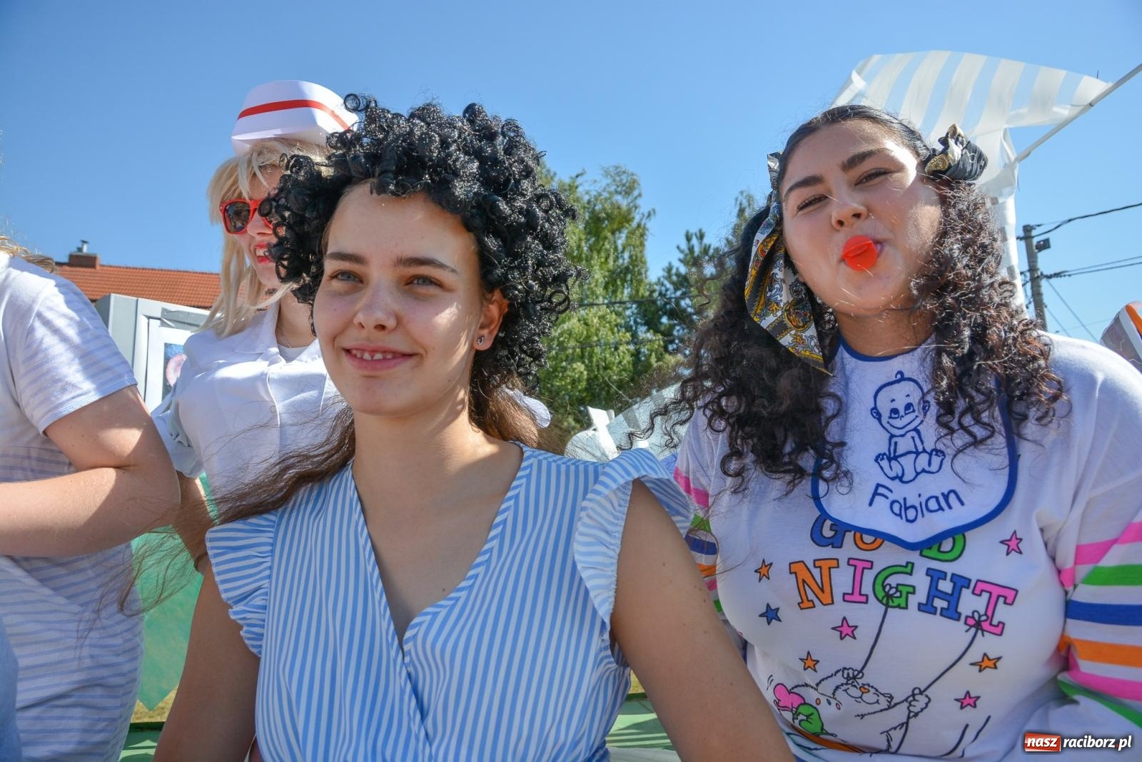 Zdjęcie w galerii na portalu naszraciborz.pl: Tu jest bocian kiszka, co przyniesie braciszka. Dożynki w Samborowicach [FOTO i WIDEO] wiadomości z regionu