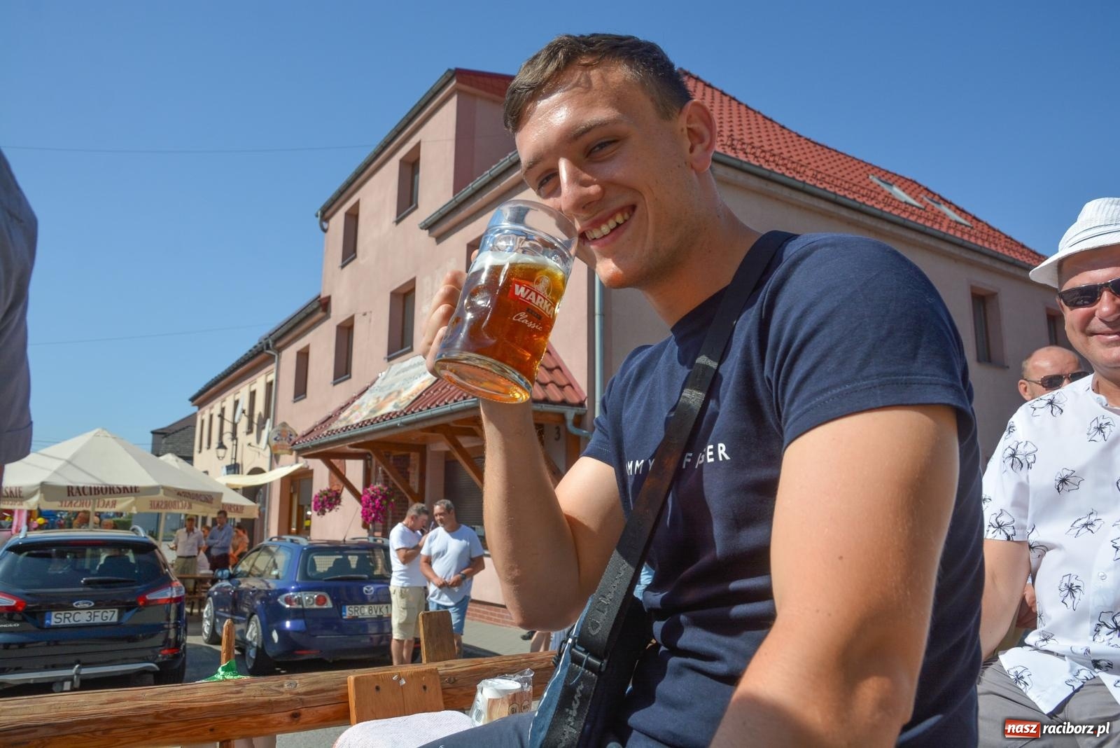 Zdjęcie w galerii na portalu naszraciborz.pl: Bahamas, banany i sołtyska na kole. Dożynki w Pietrowicach Wielkich [FOTO i WIDEO] wiadomości z regionu