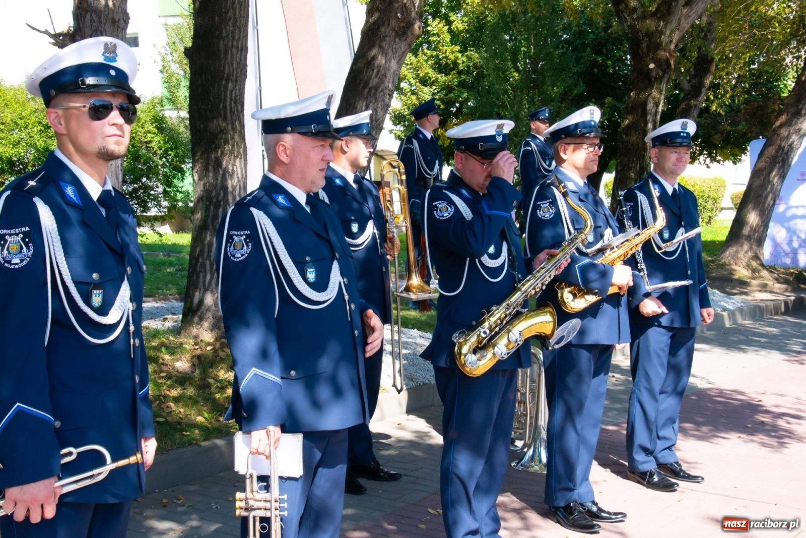 Zdjęcie w galerii na portalu naszraciborz.pl: Odsłonięto obelisk upamiętniający śp. aspiranta Michała Kędzierskiego [FOTO i WIDEO] wiadomości z regionu