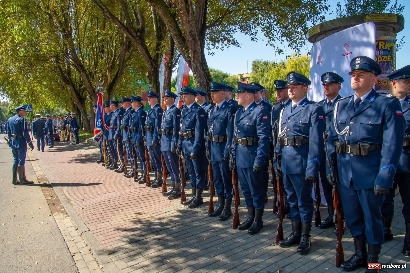 Zdjęcie w galerii na portalu naszraciborz.pl: Odsłonięto obelisk upamiętniający śp. aspiranta Michała Kędzierskiego [FOTO i WIDEO] wiadomości z regionu