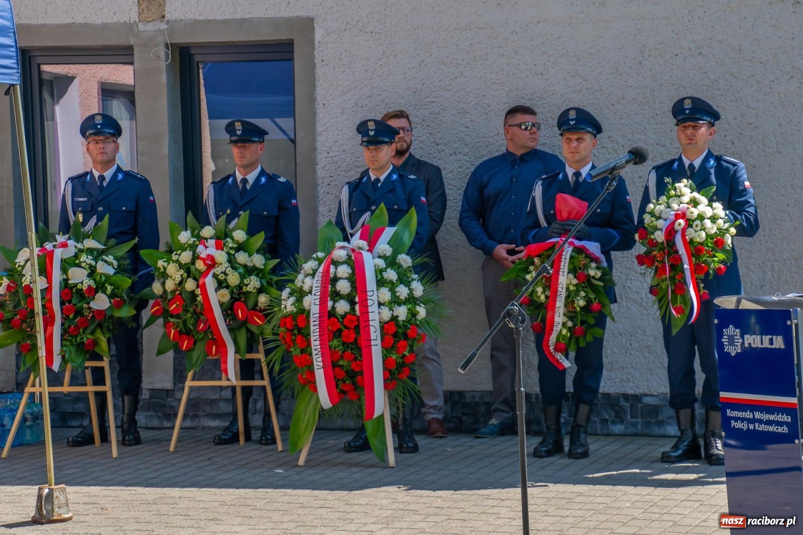 Zdjęcie w galerii na portalu naszraciborz.pl: Odsłonięto obelisk upamiętniający śp. aspiranta Michała Kędzierskiego [FOTO i WIDEO] wiadomości z regionu