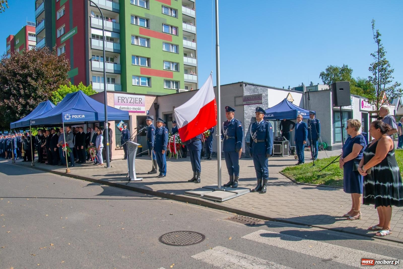 Zdjęcie w galerii na portalu naszraciborz.pl: Odsłonięto obelisk upamiętniający śp. aspiranta Michała Kędzierskiego [FOTO i WIDEO] wiadomości z regionu