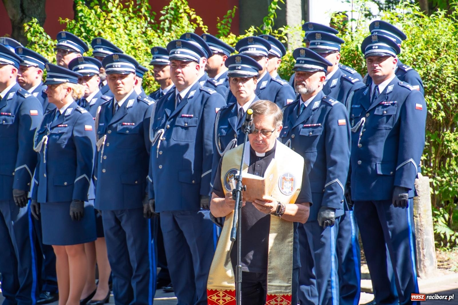 Zdjęcie w galerii na portalu naszraciborz.pl: Odsłonięto obelisk upamiętniający śp. aspiranta Michała Kędzierskiego [FOTO i WIDEO] wiadomości z regionu