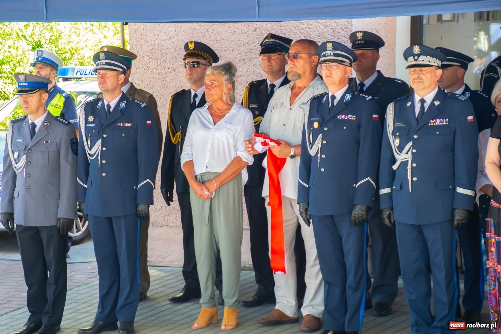 Zdjęcie w galerii na portalu naszraciborz.pl: Odsłonięto obelisk upamiętniający śp. aspiranta Michała Kędzierskiego [FOTO i WIDEO] wiadomości z regionu