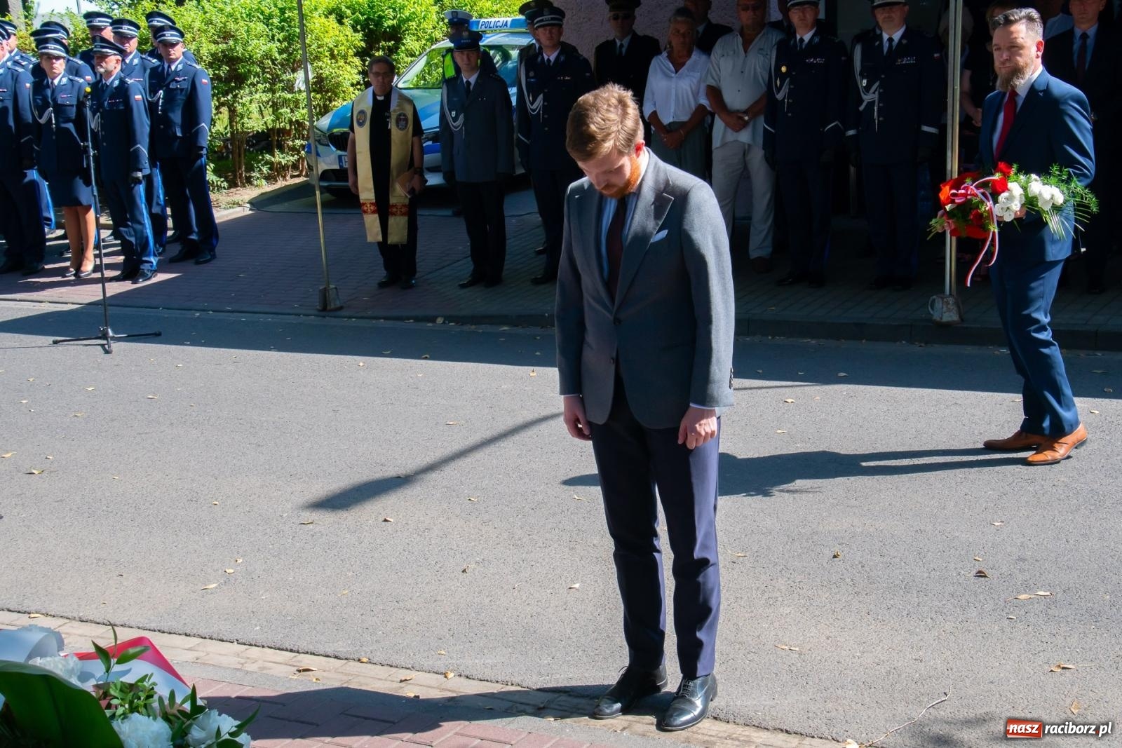 Zdjęcie w galerii na portalu naszraciborz.pl: Odsłonięto obelisk upamiętniający śp. aspiranta Michała Kędzierskiego [FOTO i WIDEO] wiadomości z regionu