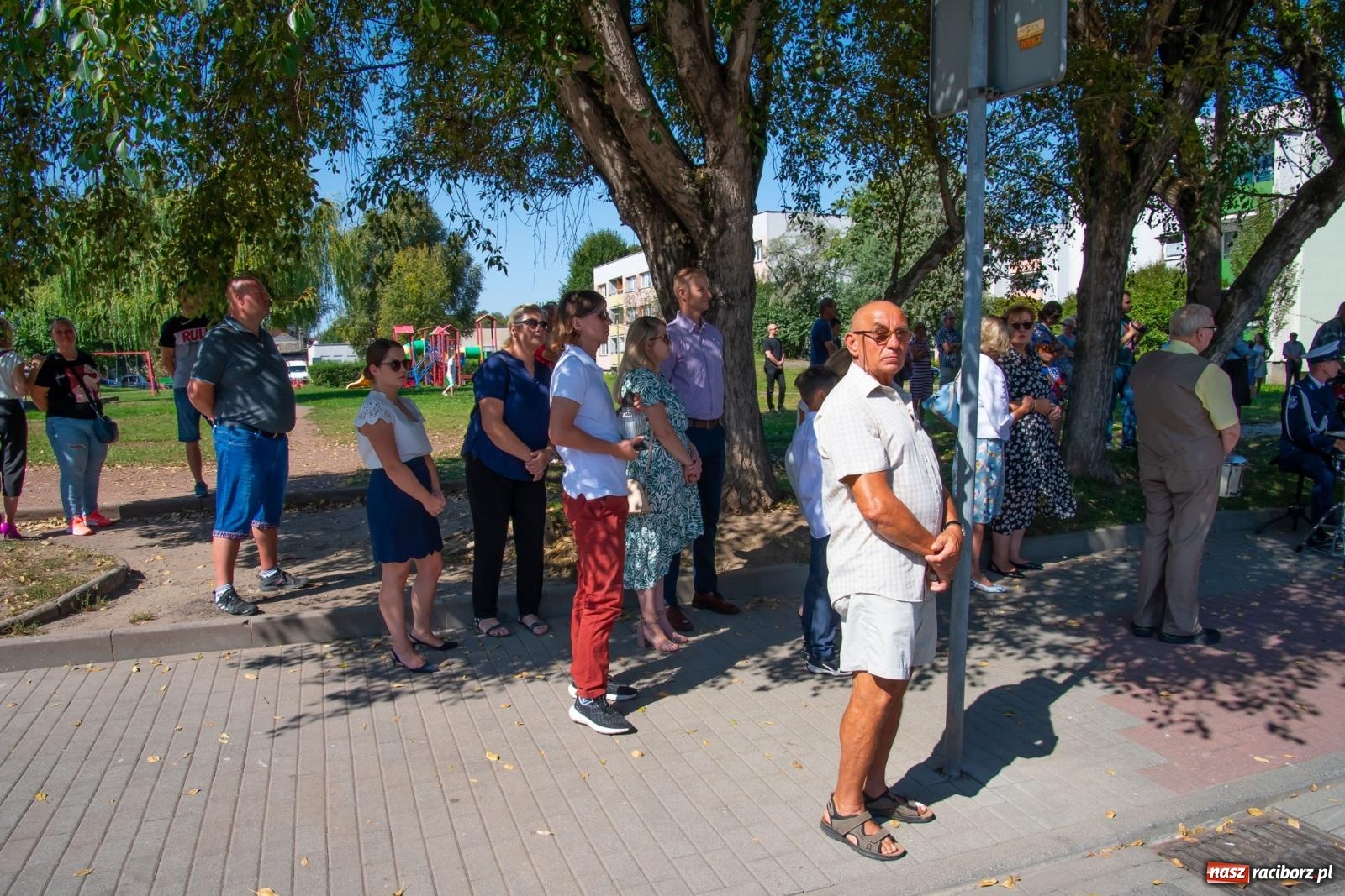 Zdjęcie w galerii na portalu naszraciborz.pl: Odsłonięto obelisk upamiętniający śp. aspiranta Michała Kędzierskiego [FOTO i WIDEO] wiadomości z regionu
