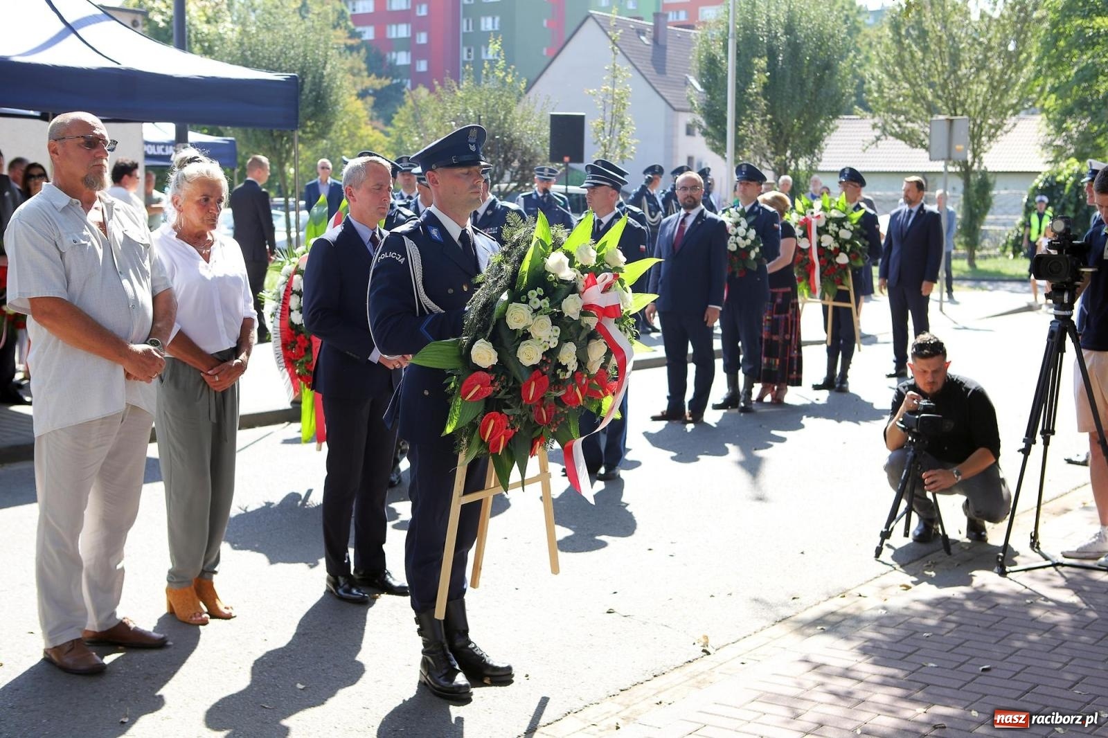 Zdjęcie w galerii na portalu naszraciborz.pl: Odsłonięto obelisk upamiętniający śp. aspiranta Michała Kędzierskiego [FOTO i WIDEO] wiadomości z regionu