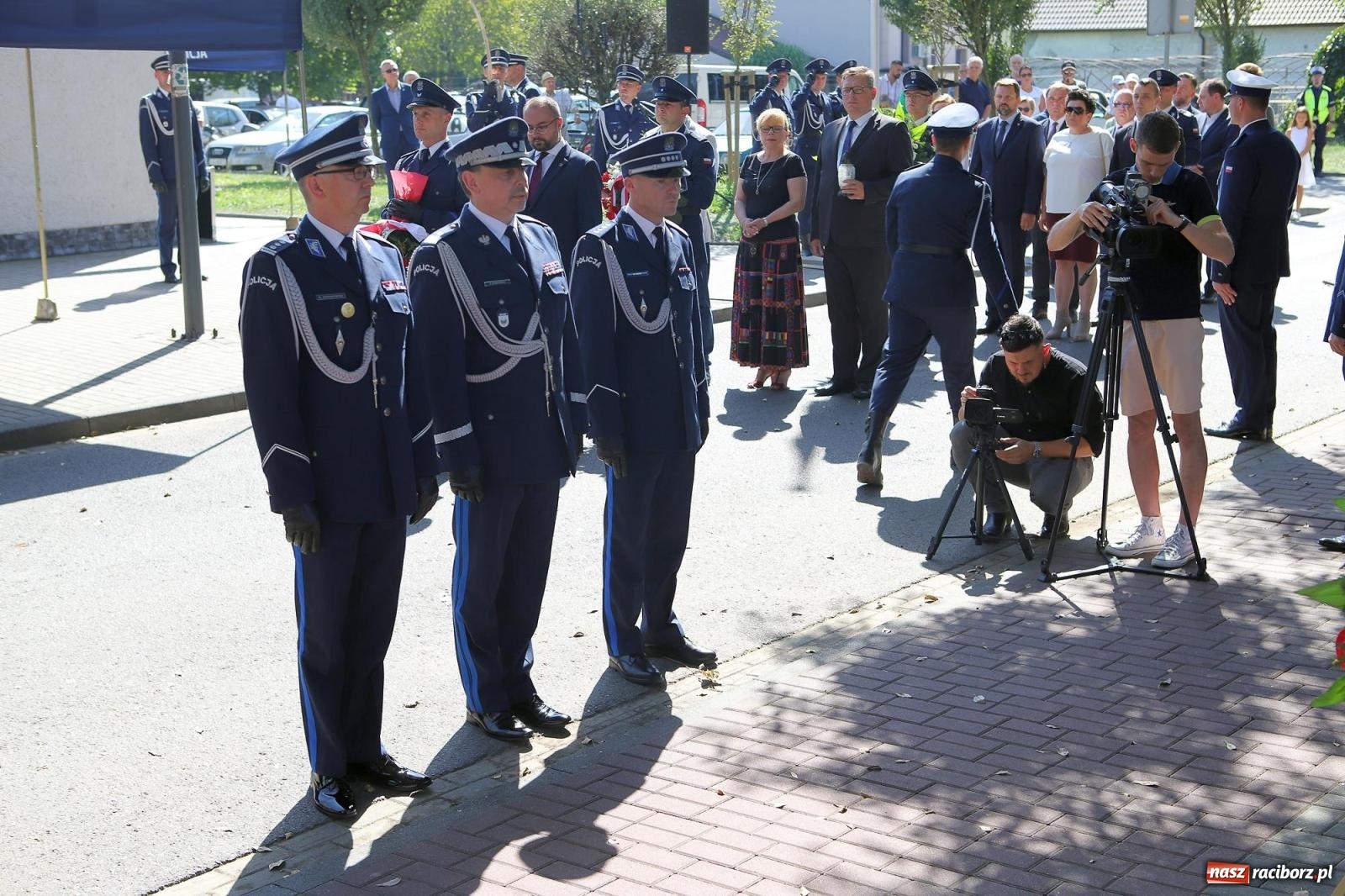Zdjęcie w galerii na portalu naszraciborz.pl: Odsłonięto obelisk upamiętniający śp. aspiranta Michała Kędzierskiego [FOTO i WIDEO] wiadomości z regionu