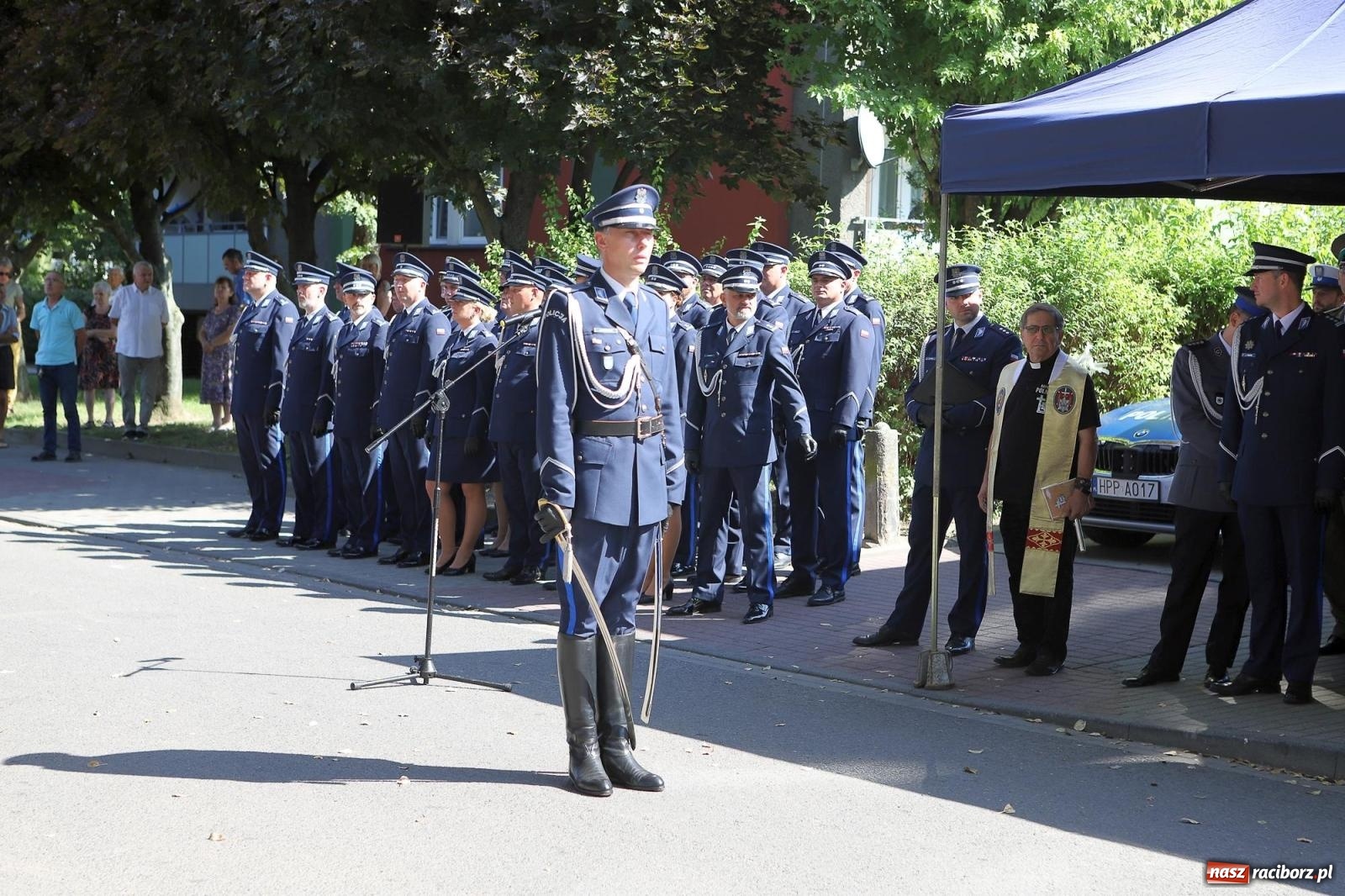Zdjęcie w galerii na portalu naszraciborz.pl: Odsłonięto obelisk upamiętniający śp. aspiranta Michała Kędzierskiego [FOTO i WIDEO] wiadomości z regionu