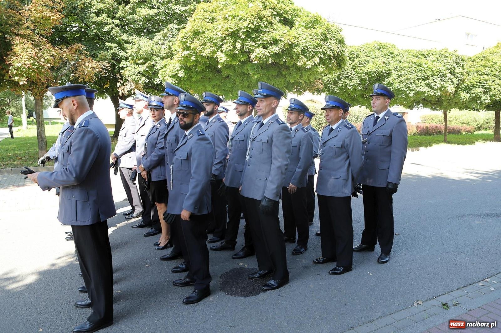Zdjęcie w galerii na portalu naszraciborz.pl: Odsłonięto obelisk upamiętniający śp. aspiranta Michała Kędzierskiego [FOTO i WIDEO] wiadomości z regionu