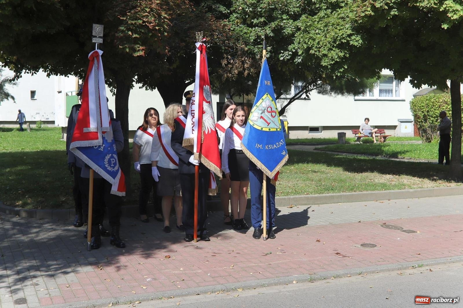 Zdjęcie w galerii na portalu naszraciborz.pl: Odsłonięto obelisk upamiętniający śp. aspiranta Michała Kędzierskiego [FOTO i WIDEO] wiadomości z regionu