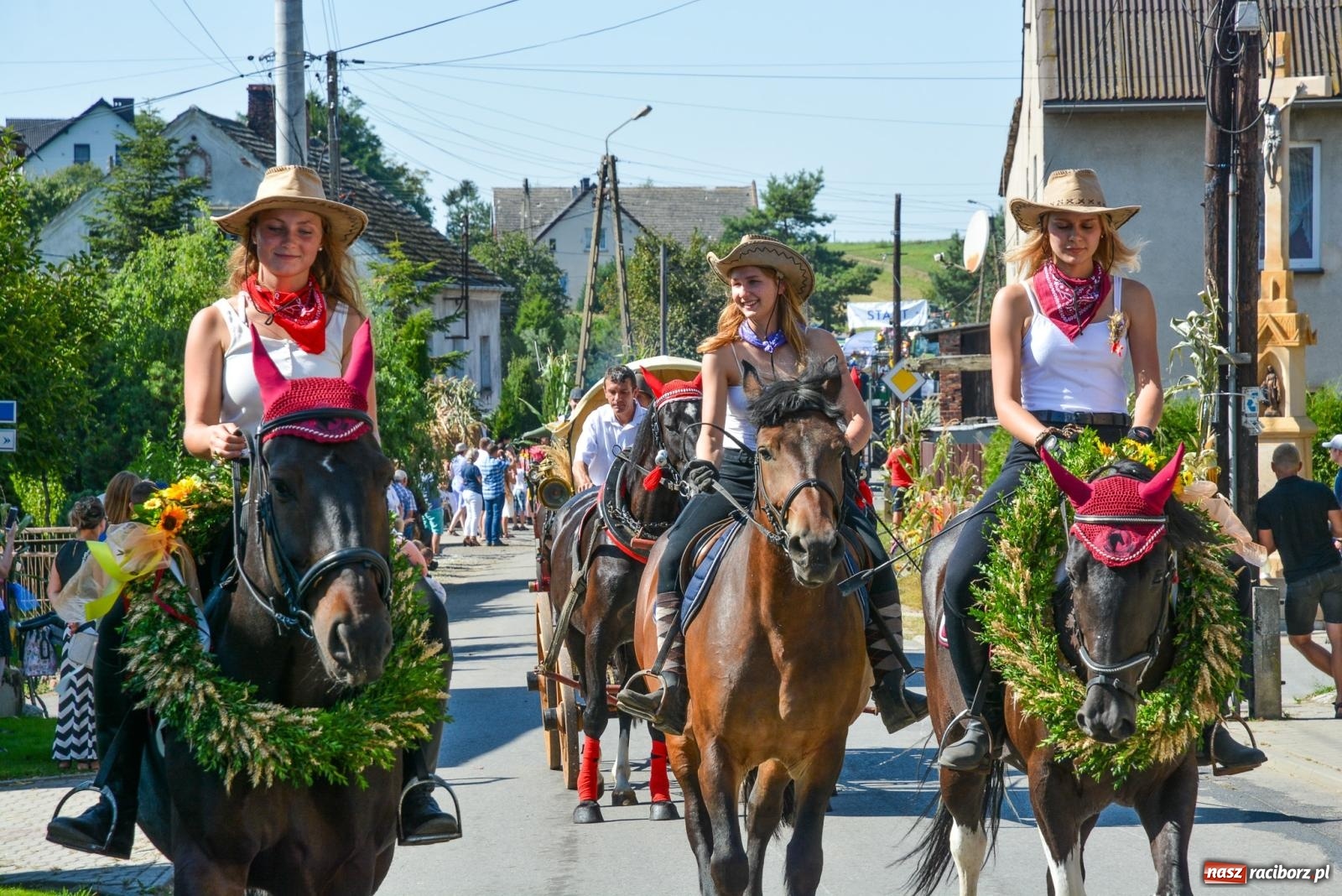 Zdjęcie w galerii na portalu naszraciborz.pl: Historia rolniczej mechanizacji w pigułce. Dożynki w Gamowie [FOTO i WIDEO] wiadomości z regionu
