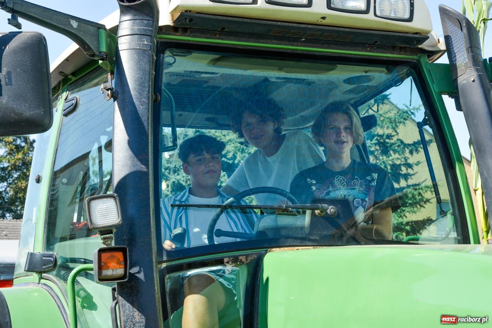 Zdjęcie w galerii na portalu naszraciborz.pl: Historia rolniczej mechanizacji w pigułce. Dożynki w Gamowie [FOTO i WIDEO] wiadomości z regionu