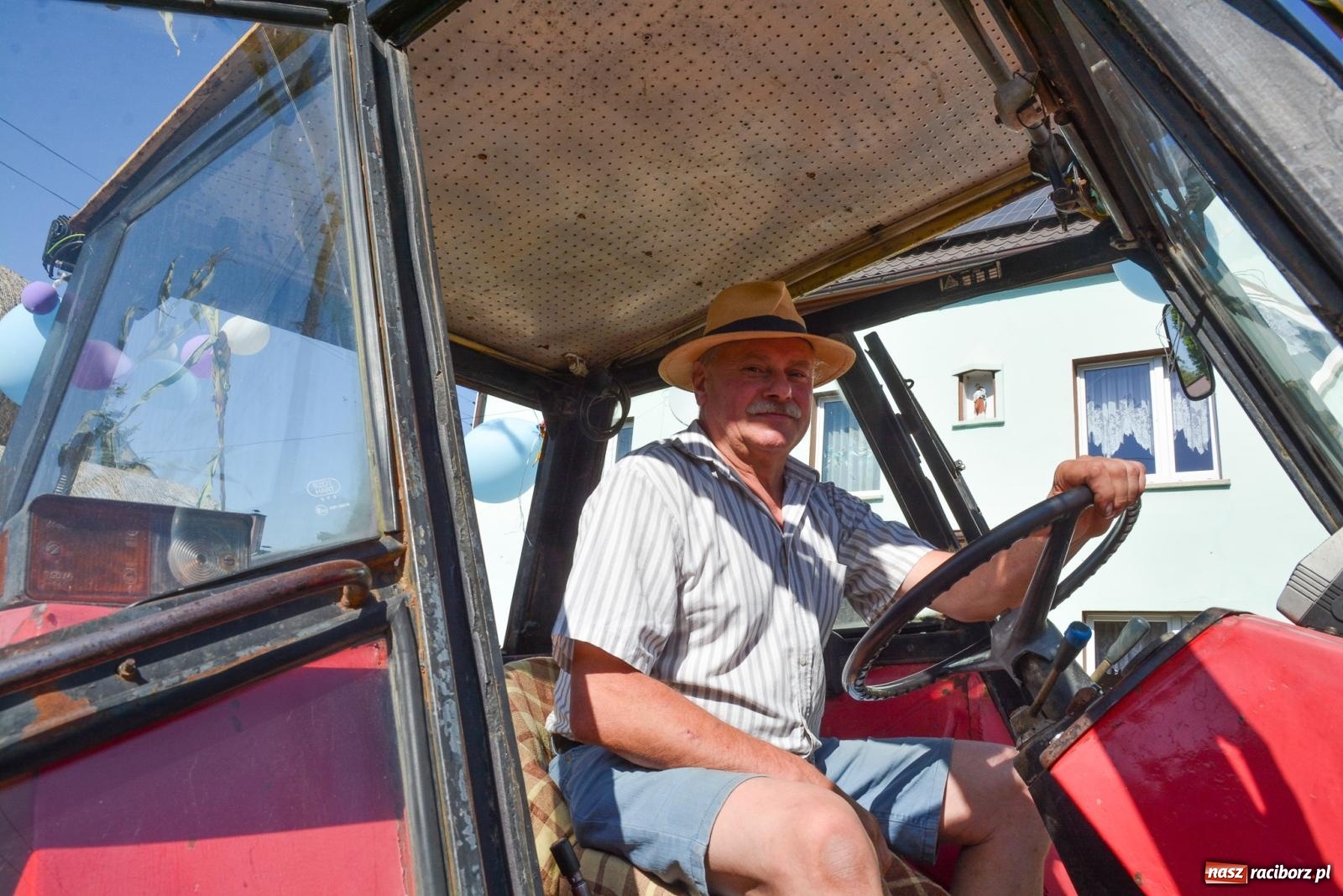 Zdjęcie w galerii na portalu naszraciborz.pl: Historia rolniczej mechanizacji w pigułce. Dożynki w Gamowie [FOTO i WIDEO] wiadomości z regionu