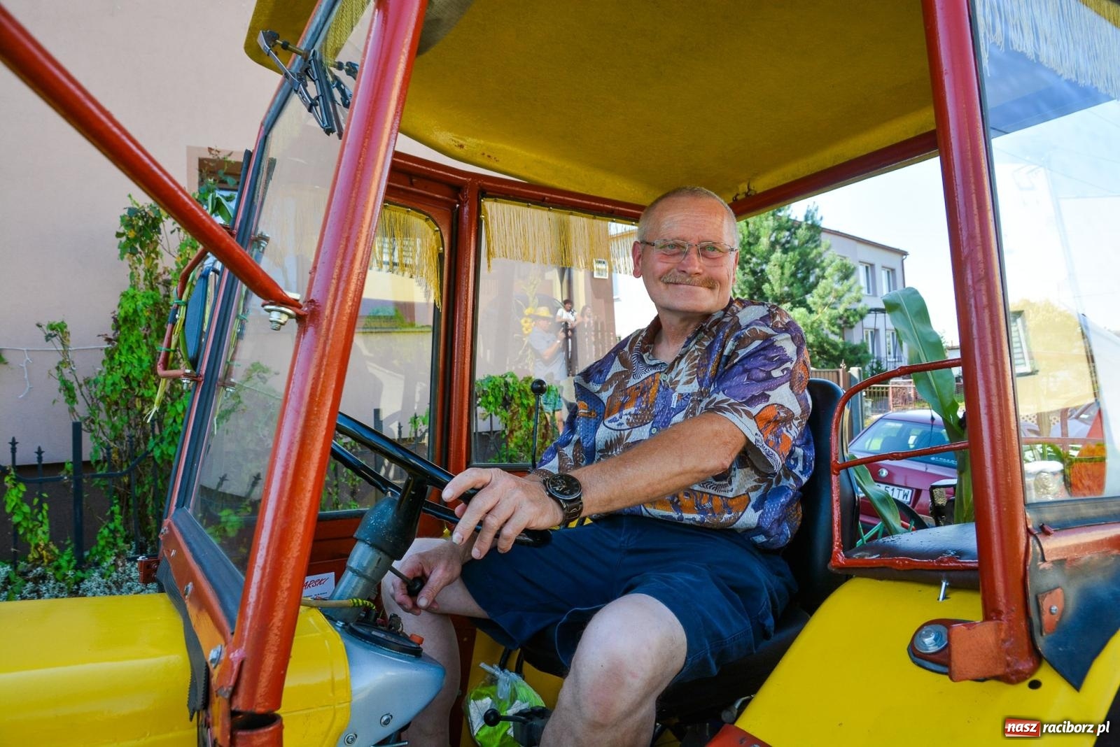 Zdjęcie w galerii na portalu naszraciborz.pl: Historia rolniczej mechanizacji w pigułce. Dożynki w Gamowie [FOTO i WIDEO] wiadomości z regionu