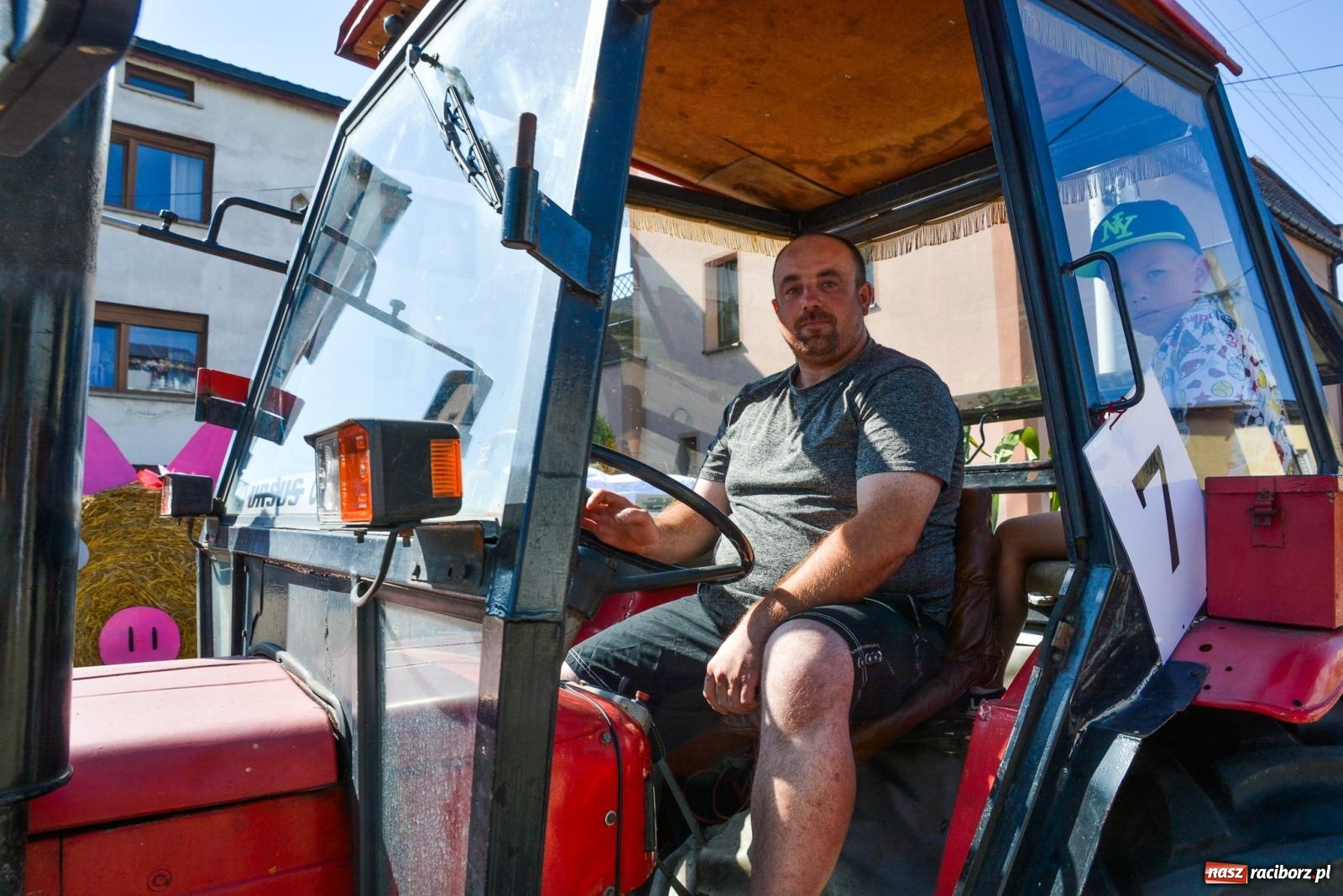Zdjęcie w galerii na portalu naszraciborz.pl: Historia rolniczej mechanizacji w pigułce. Dożynki w Gamowie [FOTO i WIDEO] wiadomości z regionu