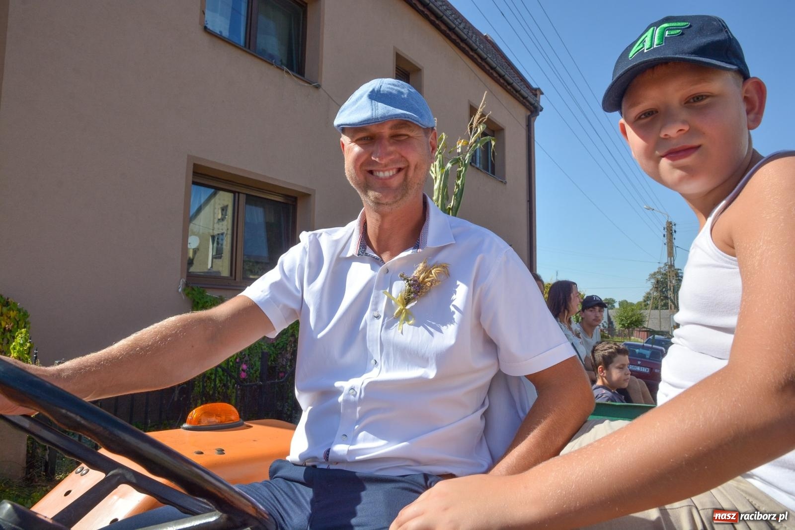 Zdjęcie w galerii na portalu naszraciborz.pl: Historia rolniczej mechanizacji w pigułce. Dożynki w Gamowie [FOTO i WIDEO] wiadomości z regionu