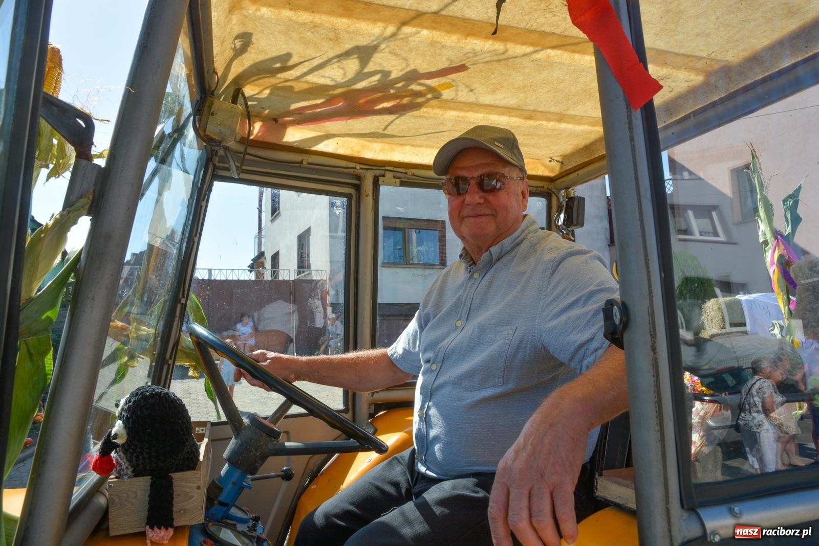 Zdjęcie w galerii na portalu naszraciborz.pl: Historia rolniczej mechanizacji w pigułce. Dożynki w Gamowie [FOTO i WIDEO] wiadomości z regionu