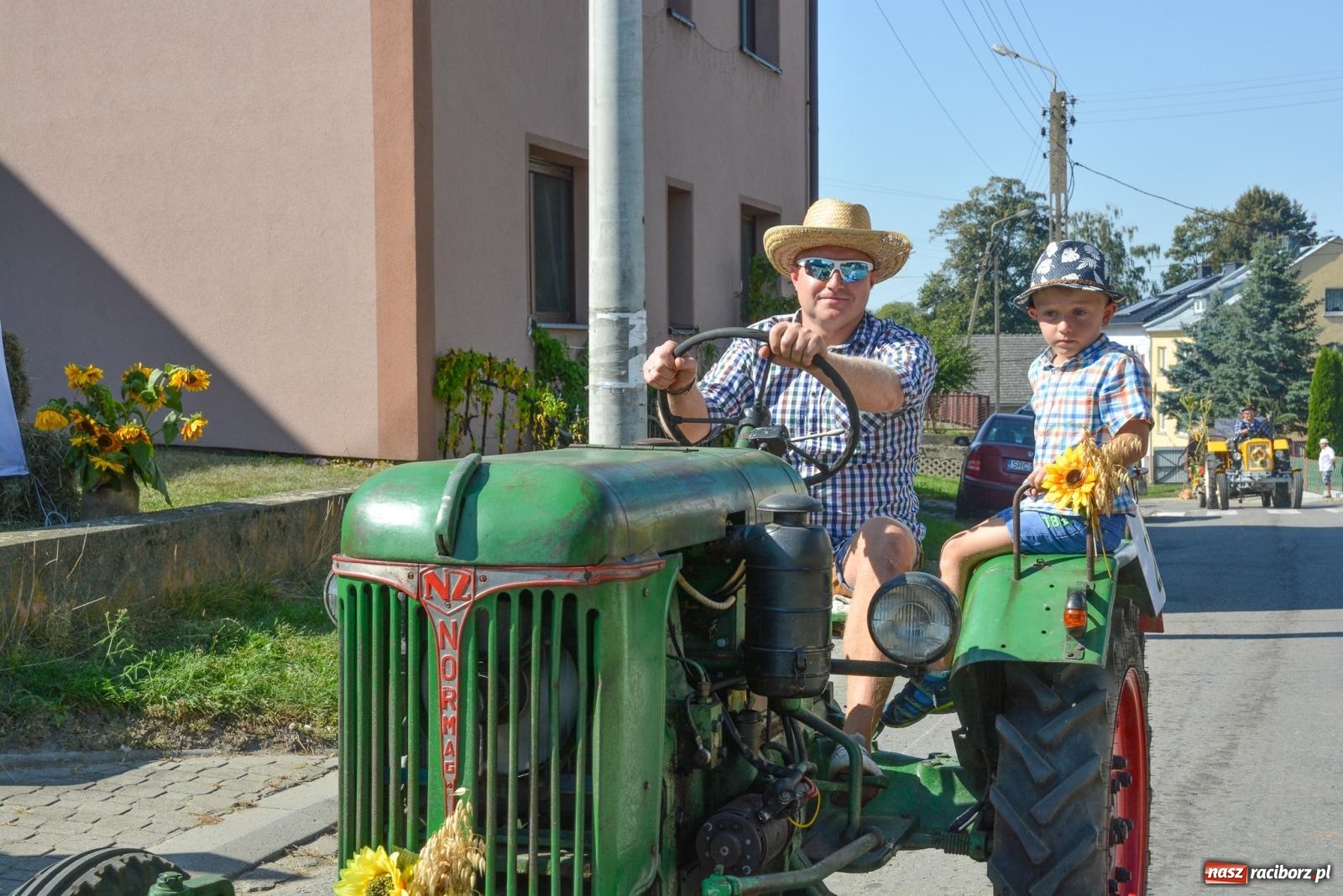 Zdjęcie w galerii na portalu naszraciborz.pl: Historia rolniczej mechanizacji w pigułce. Dożynki w Gamowie [FOTO i WIDEO] wiadomości z regionu