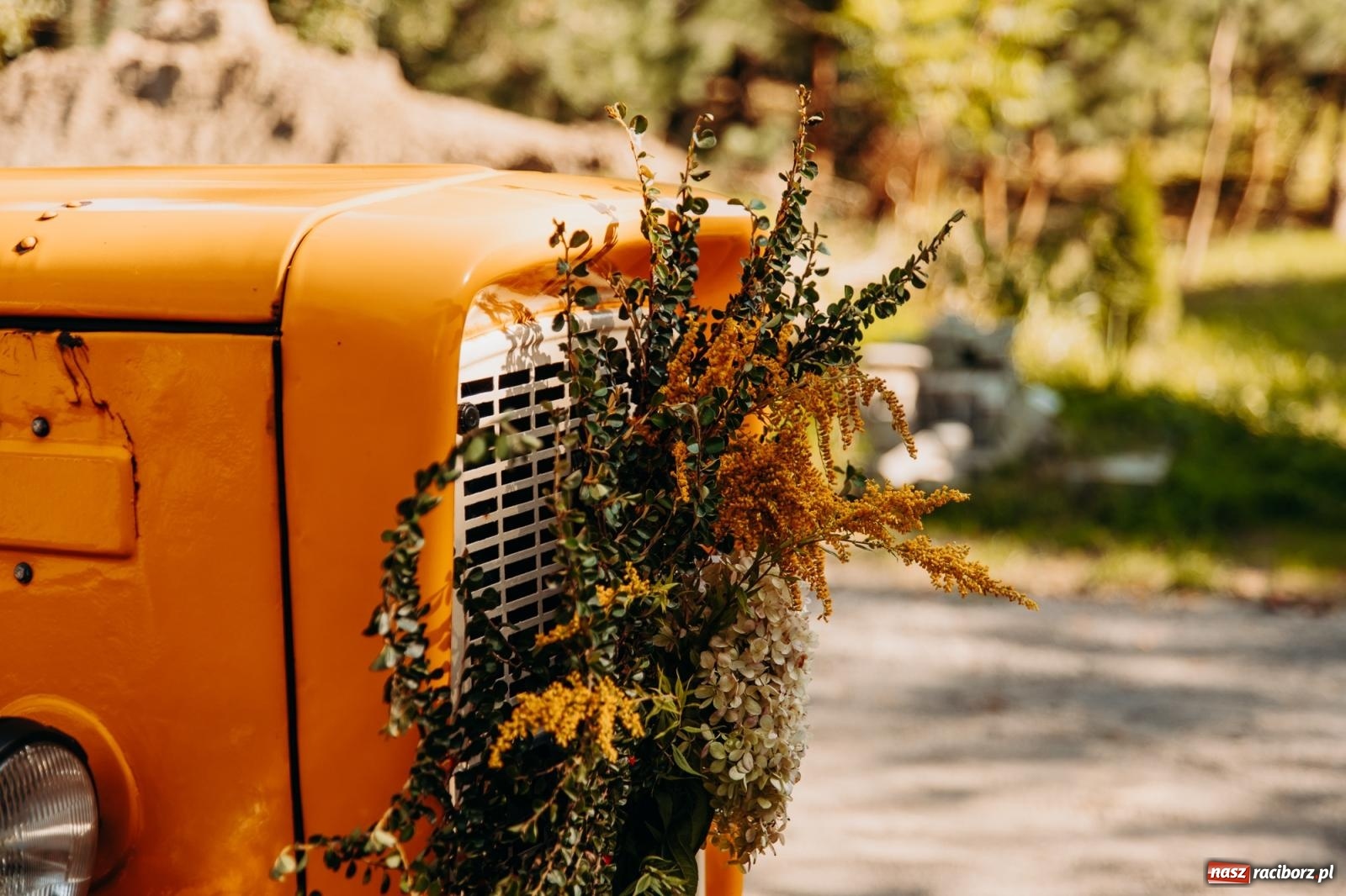 Zdjęcie w galerii na portalu naszraciborz.pl: Korowód na długim dystansie. Dożynki w Rzuchowie [FOTO i WIDEO] wiadomości z regionu