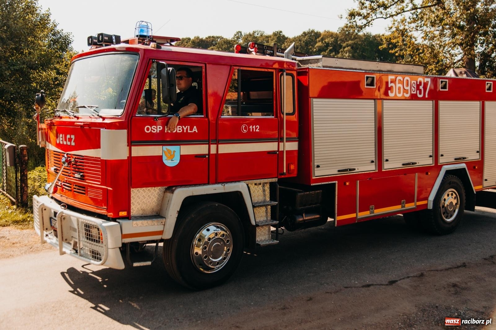 Zdjęcie w galerii na portalu naszraciborz.pl: Korowód na długim dystansie. Dożynki w Rzuchowie [FOTO i WIDEO] wiadomości z regionu