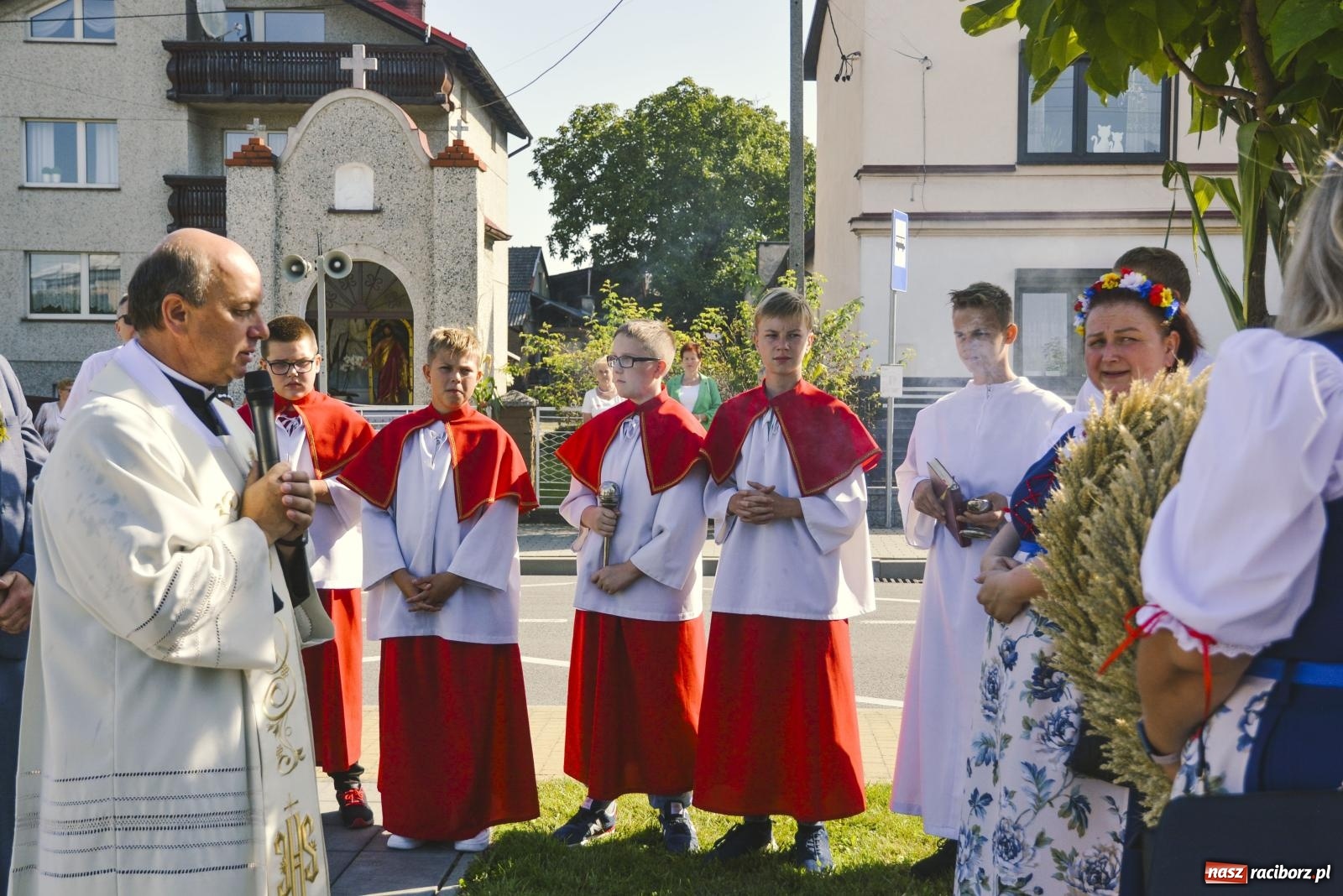 Zdjęcie w galerii na portalu naszraciborz.pl: Spod Złotego Kłosa na Mszę świętą dziękczynną [FOTO i WIDEO] wiadomości z regionu