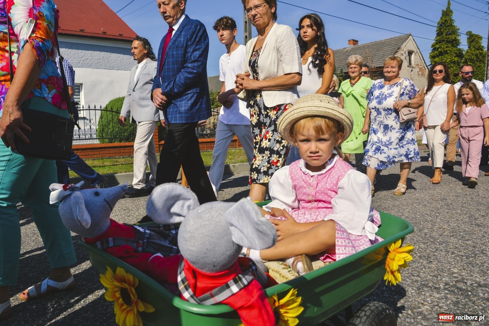 Zdjęcie w galerii na portalu naszraciborz.pl: Spod Złotego Kłosa na Mszę świętą dziękczynną [FOTO i WIDEO] wiadomości z regionu