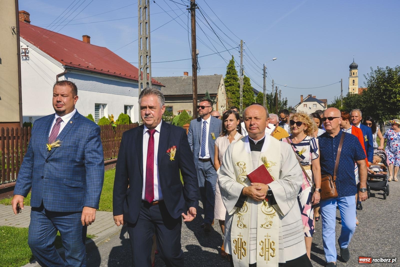 Zdjęcie w galerii na portalu naszraciborz.pl: Spod Złotego Kłosa na Mszę świętą dziękczynną [FOTO i WIDEO] wiadomości z regionu