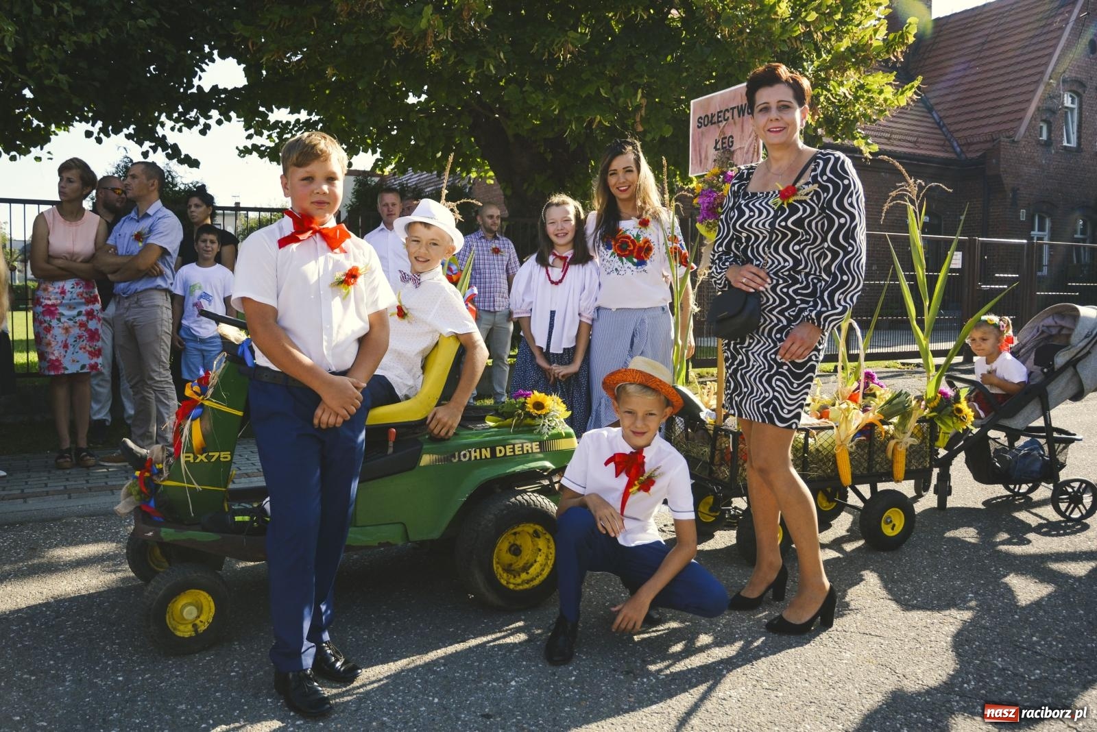 Zdjęcie w galerii na portalu naszraciborz.pl: Dożynki w Zawadzie Książęcej. Gospodarzem Ciechowice wiadomości z regionu