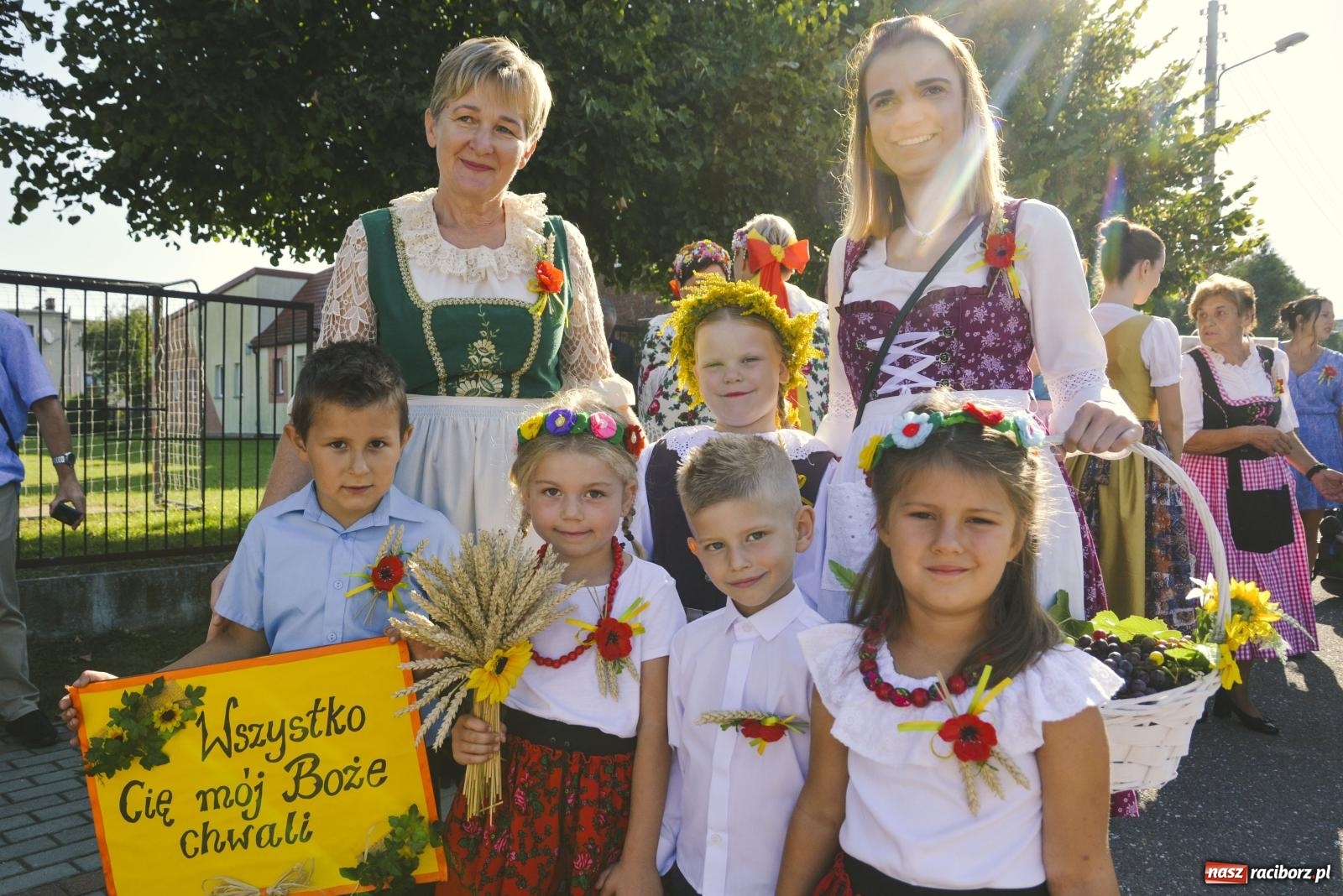 Zdjęcie w galerii na portalu naszraciborz.pl: Dożynki w Zawadzie Książęcej. Gospodarzem Ciechowice wiadomości z regionu