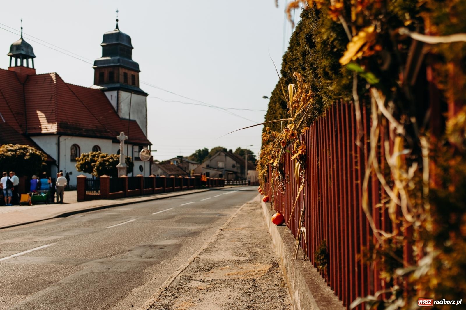 Zdjęcie w galerii na portalu naszraciborz.pl: Korowód i śląska biesiada. Dożynki w Raszczycach [FOTO i WIDEO] wiadomości z regionu