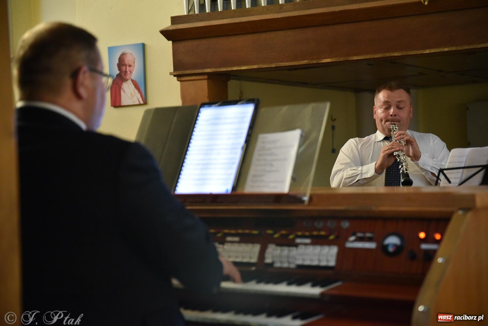 Zdjęcie w galerii na portalu naszraciborz.pl: Muzyka odnaleziona w świątyni na Ostrogu [FOTO i WIDEO] wiadomości z regionu