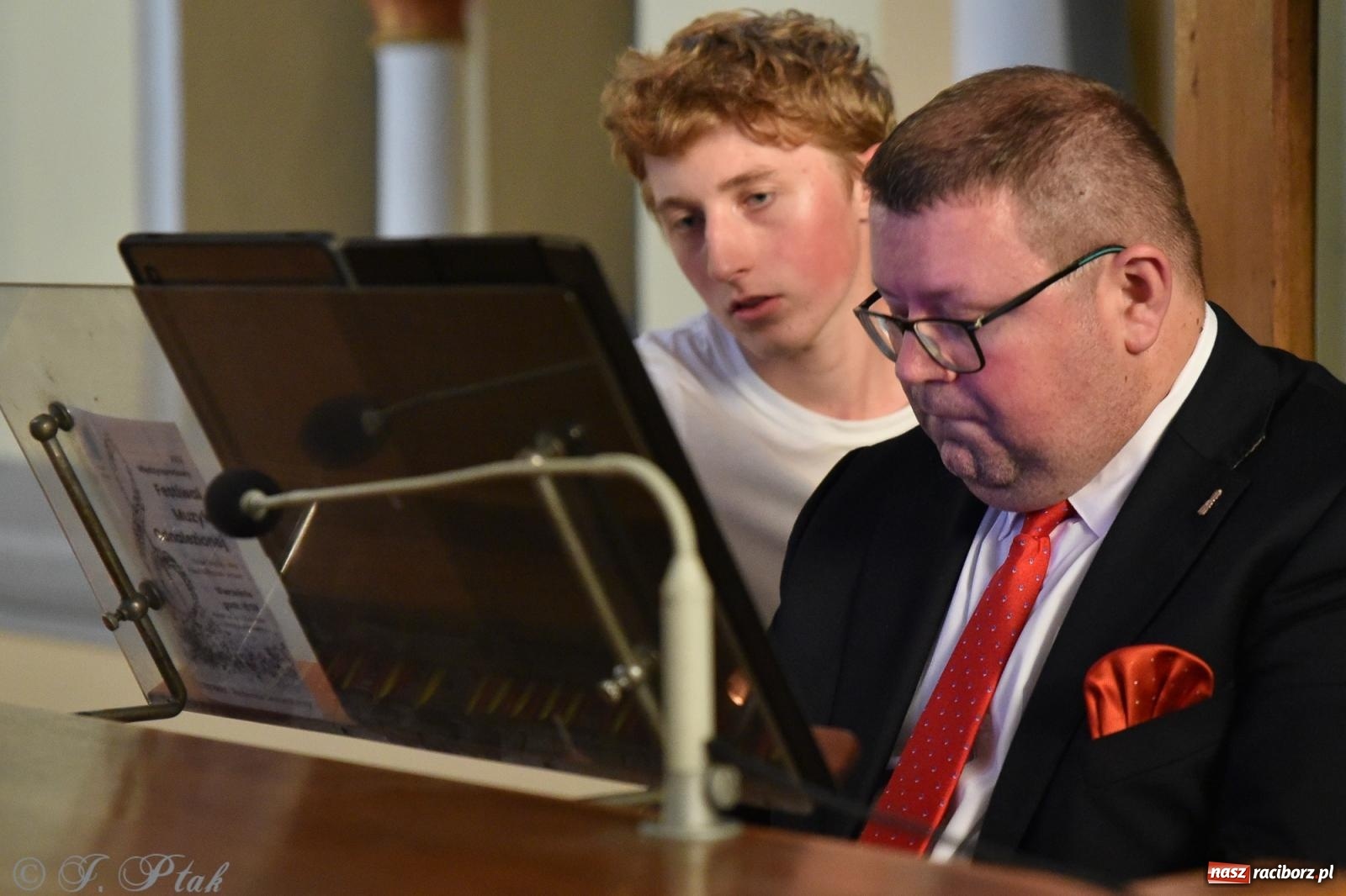 Zdjęcie w galerii na portalu naszraciborz.pl: Muzyka odnaleziona w świątyni na Ostrogu [FOTO i WIDEO] wiadomości z regionu