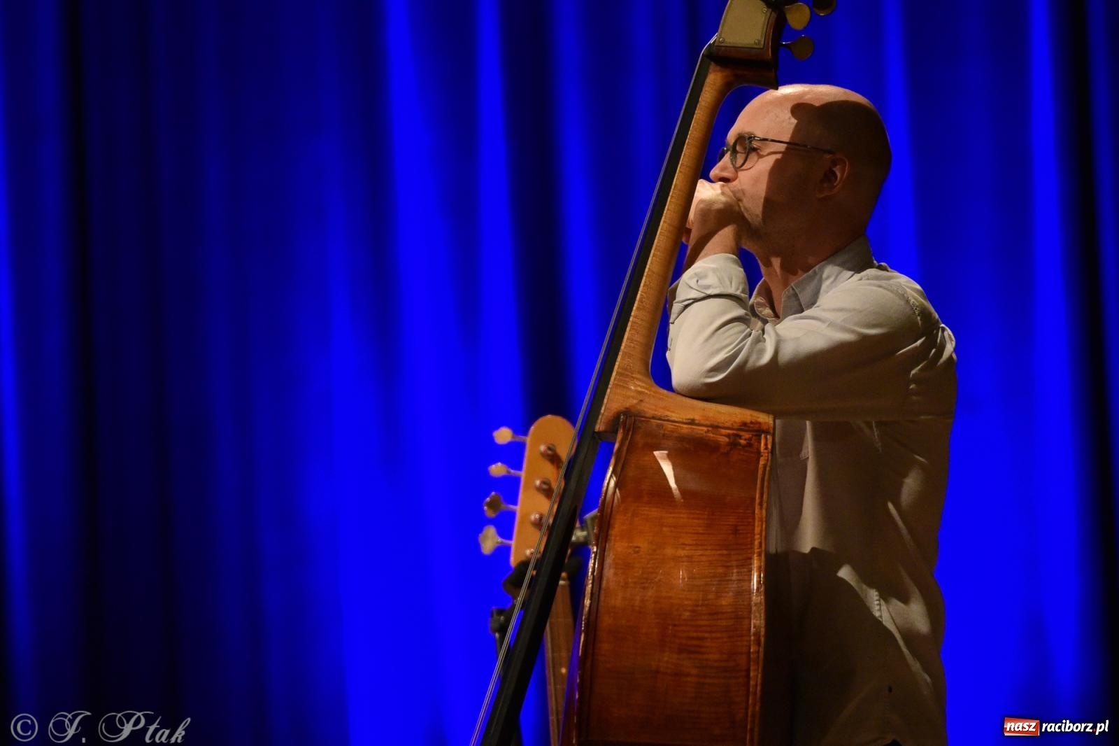 Zdjęcie w galerii na portalu naszraciborz.pl: SDM. Legenda na deskach RCK [FOTO] wiadomości z regionu