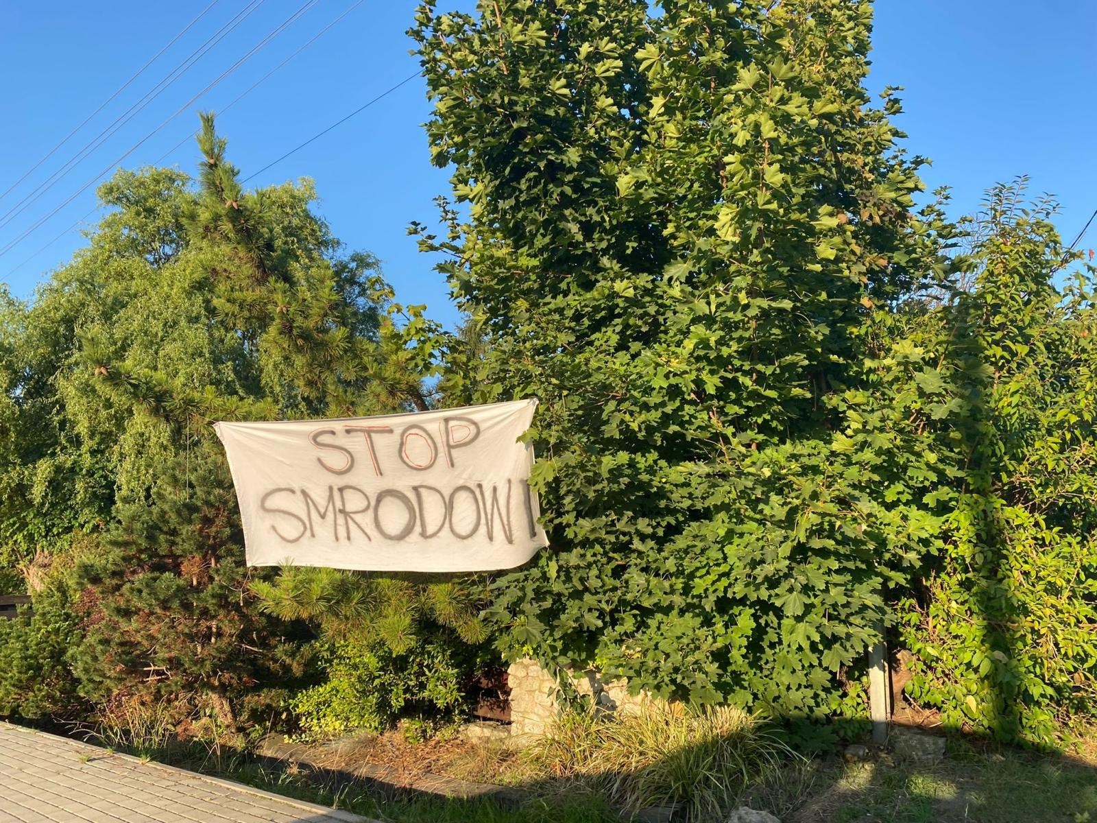 Zdjęcie w galerii na portalu naszraciborz.pl: W Brzeziu protestują, w środę sesja nadzwyczajna o odpadach wiadomości z regionu