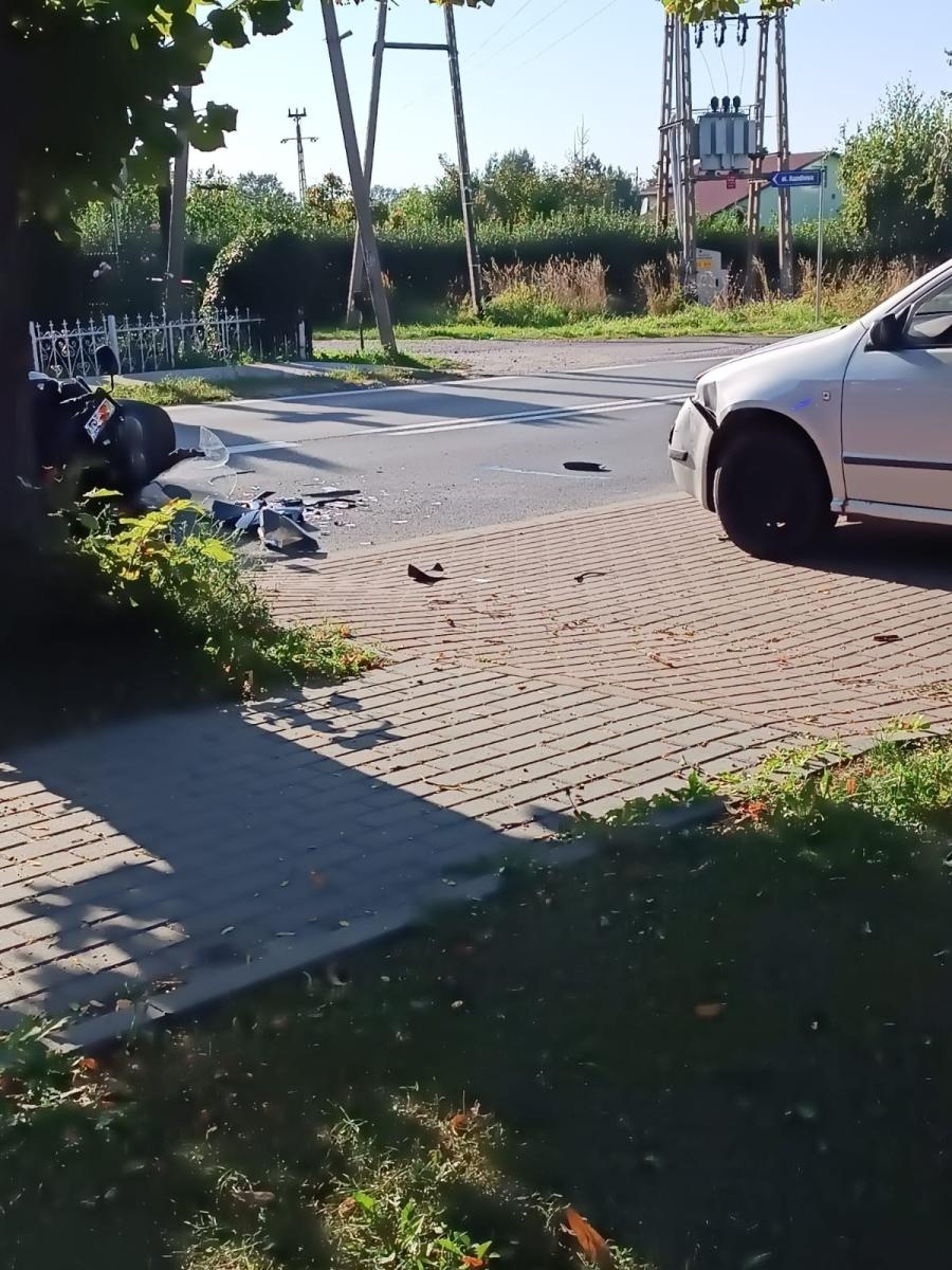 Zdjęcie w galerii na portalu naszraciborz.pl: Skoda i motocykl zderzyły się na Brzeskiej [FOTO] wiadomości z regionu