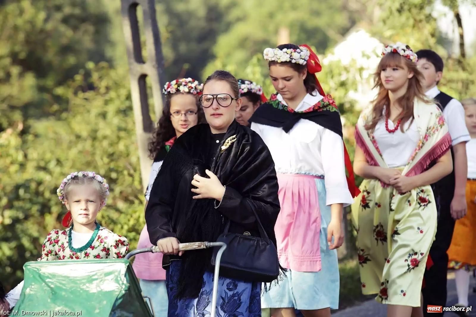 Zdjęcie w galerii na portalu naszraciborz.pl: Brzeźnica zaprasza na dożynki przy ruinach pałacu w Łubowicach wiadomości z regionu