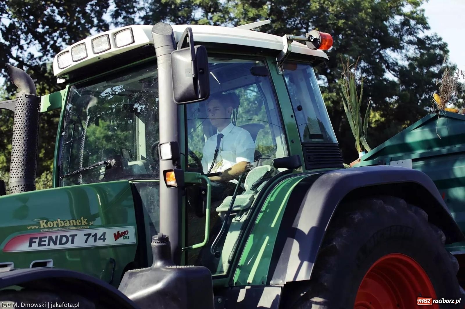 Zdjęcie w galerii na portalu naszraciborz.pl: Brzeźnica zaprasza na dożynki przy ruinach pałacu w Łubowicach wiadomości z regionu