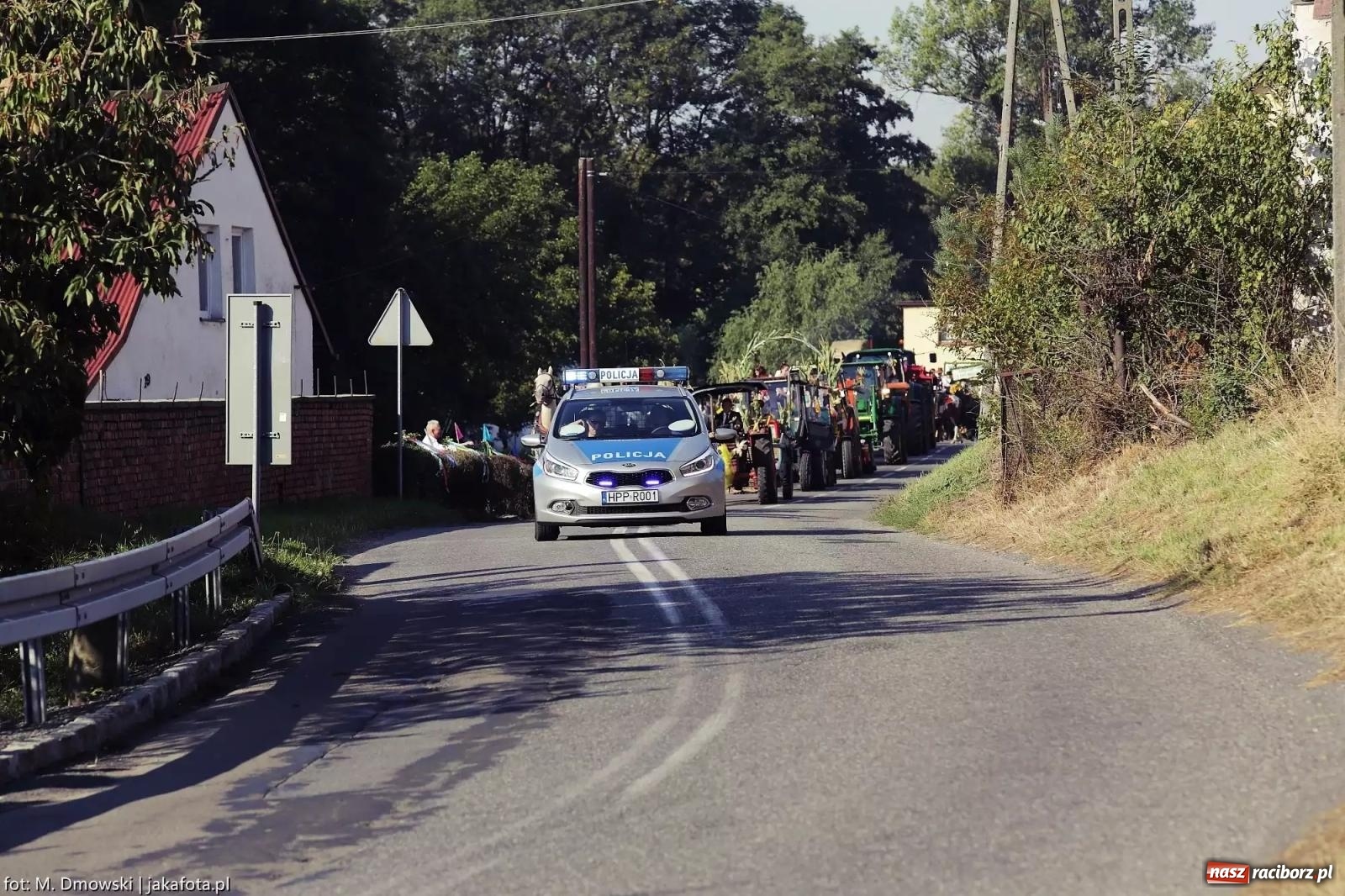 Zdjęcie w galerii na portalu naszraciborz.pl: Brzeźnica zaprasza na dożynki przy ruinach pałacu w Łubowicach wiadomości z regionu